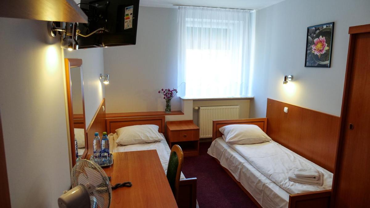 Standard Twin Room photo 3