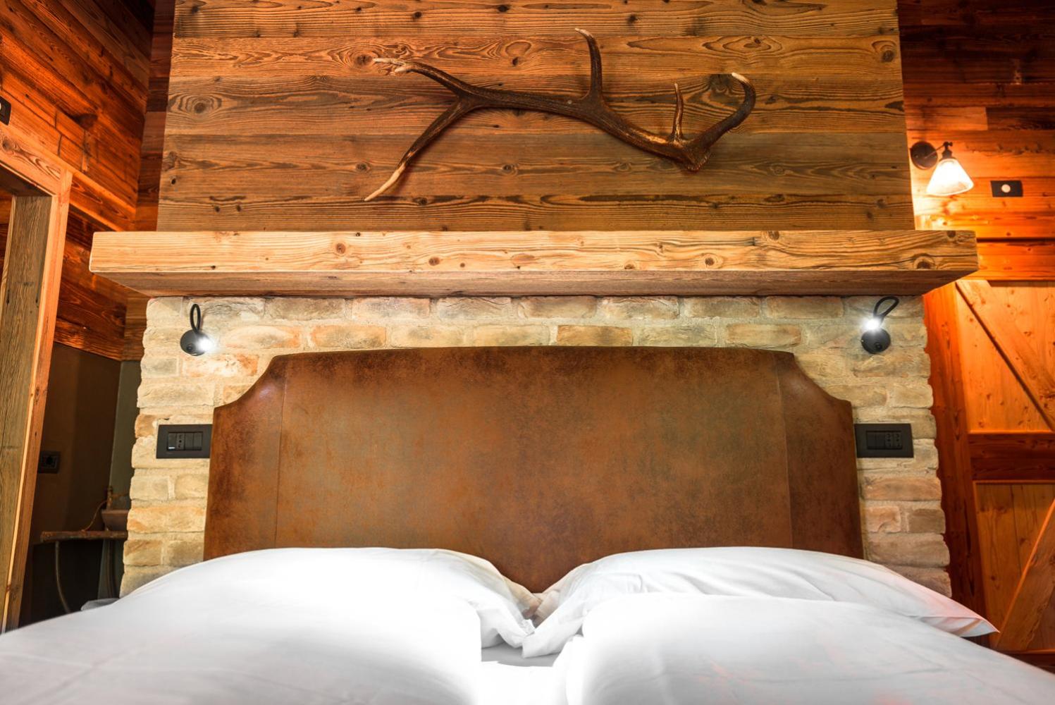 Double Room - Photo 8