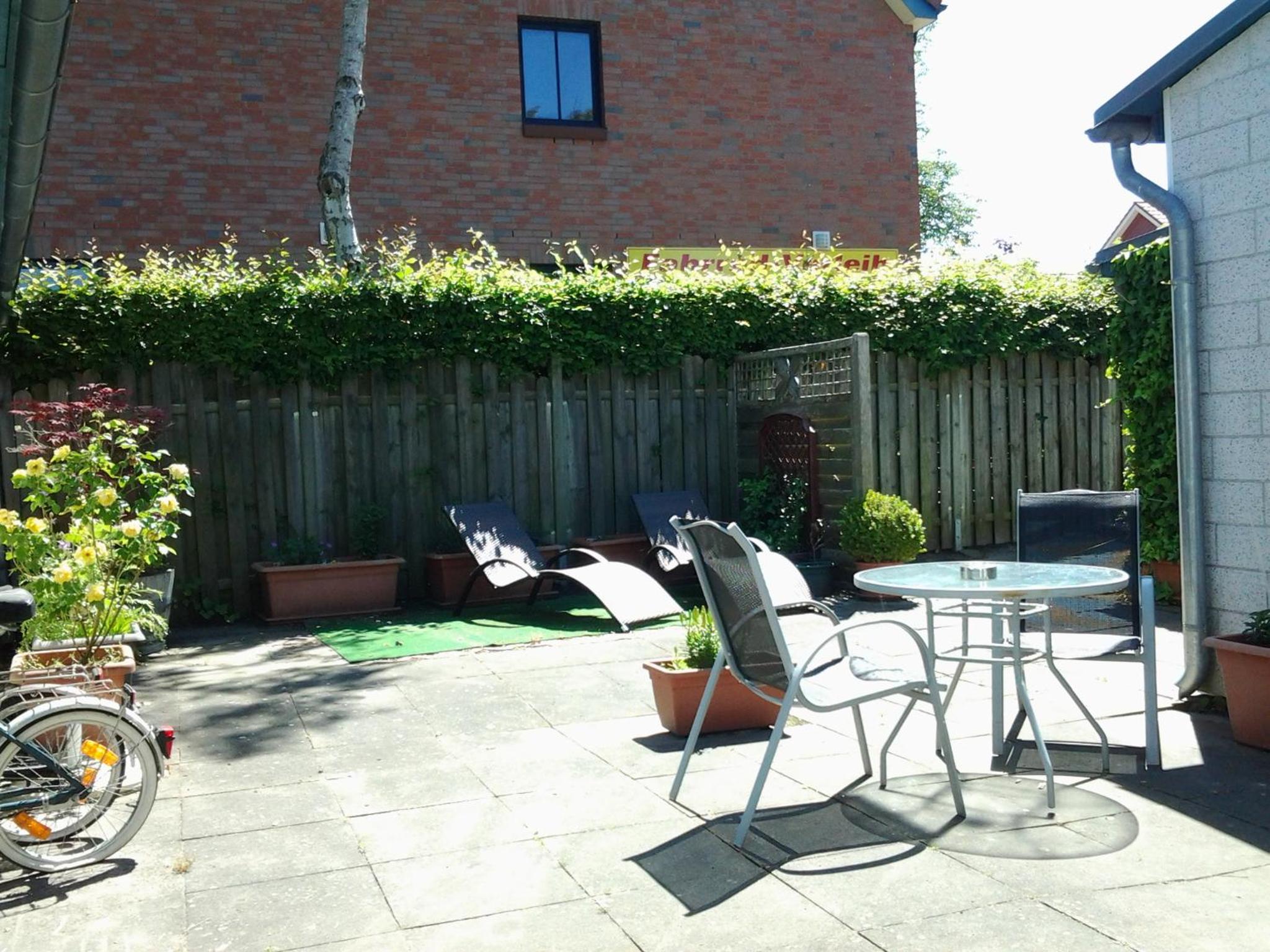 Bungalow with Patio photo 3