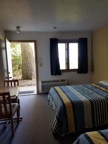 Double Room with Lake View photo 2