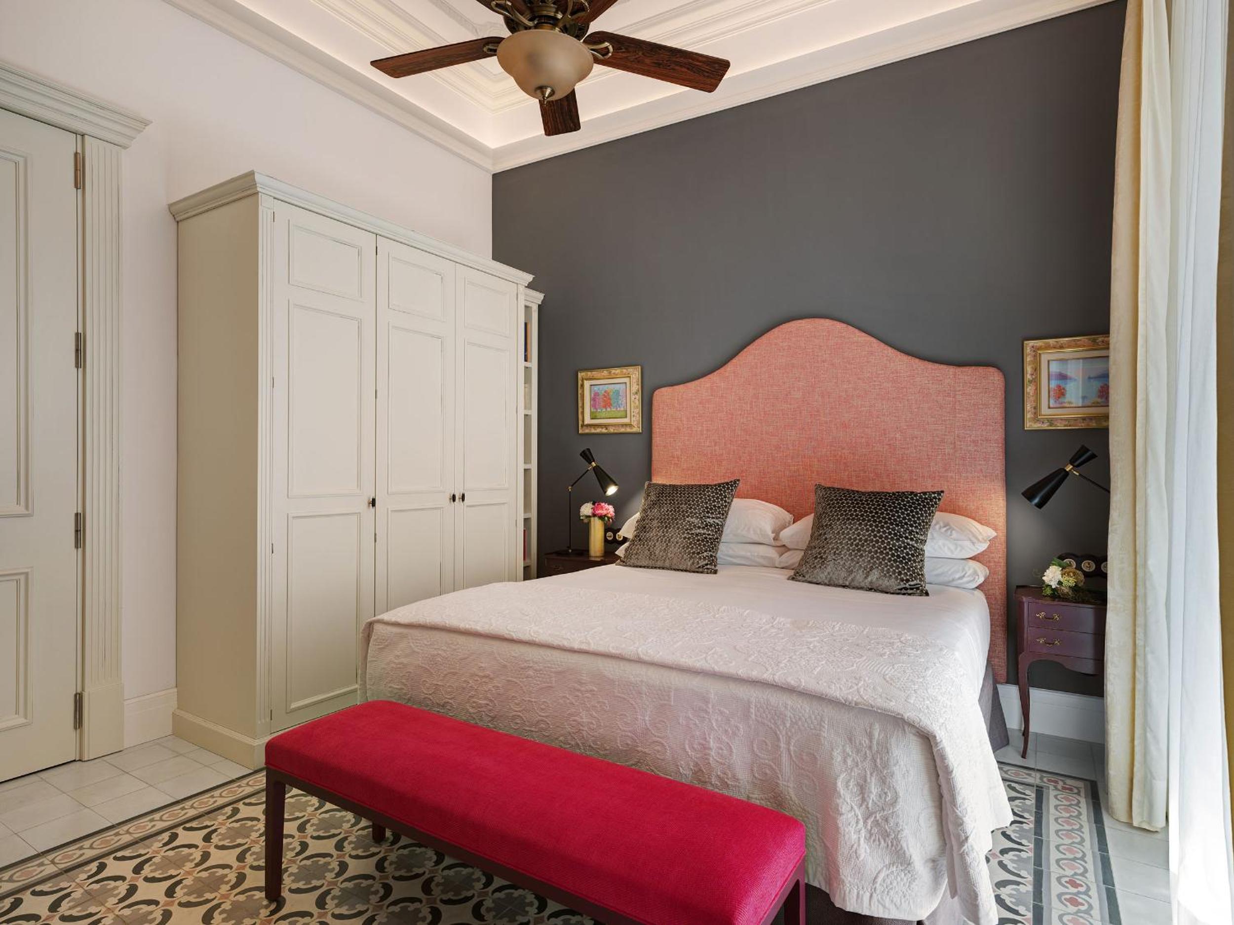 Double Room with Spa Access thumbnail 5