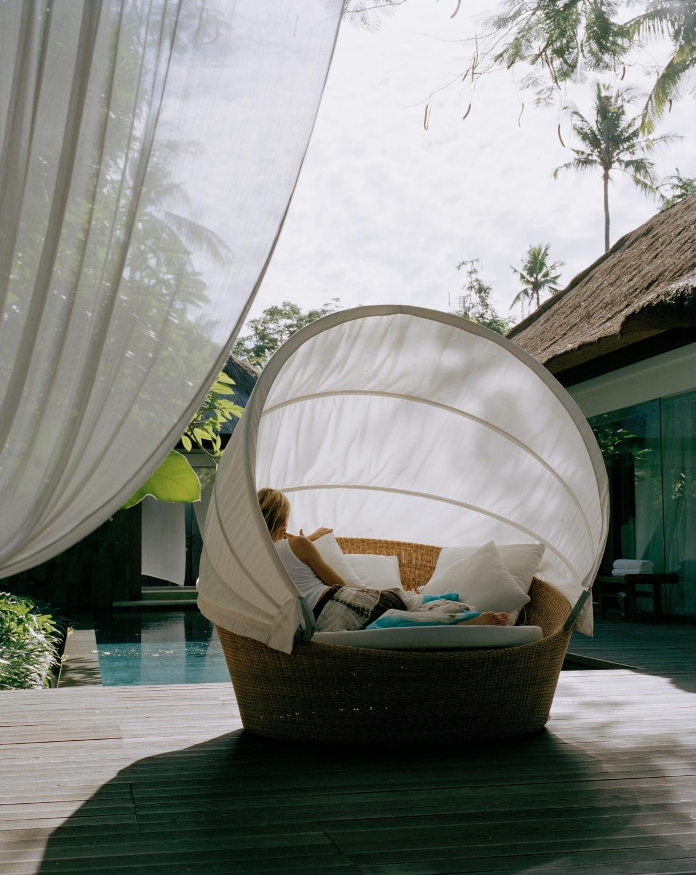One-Bedroom Luxury Pool Villa with Free Airport Transfer - Photo 15