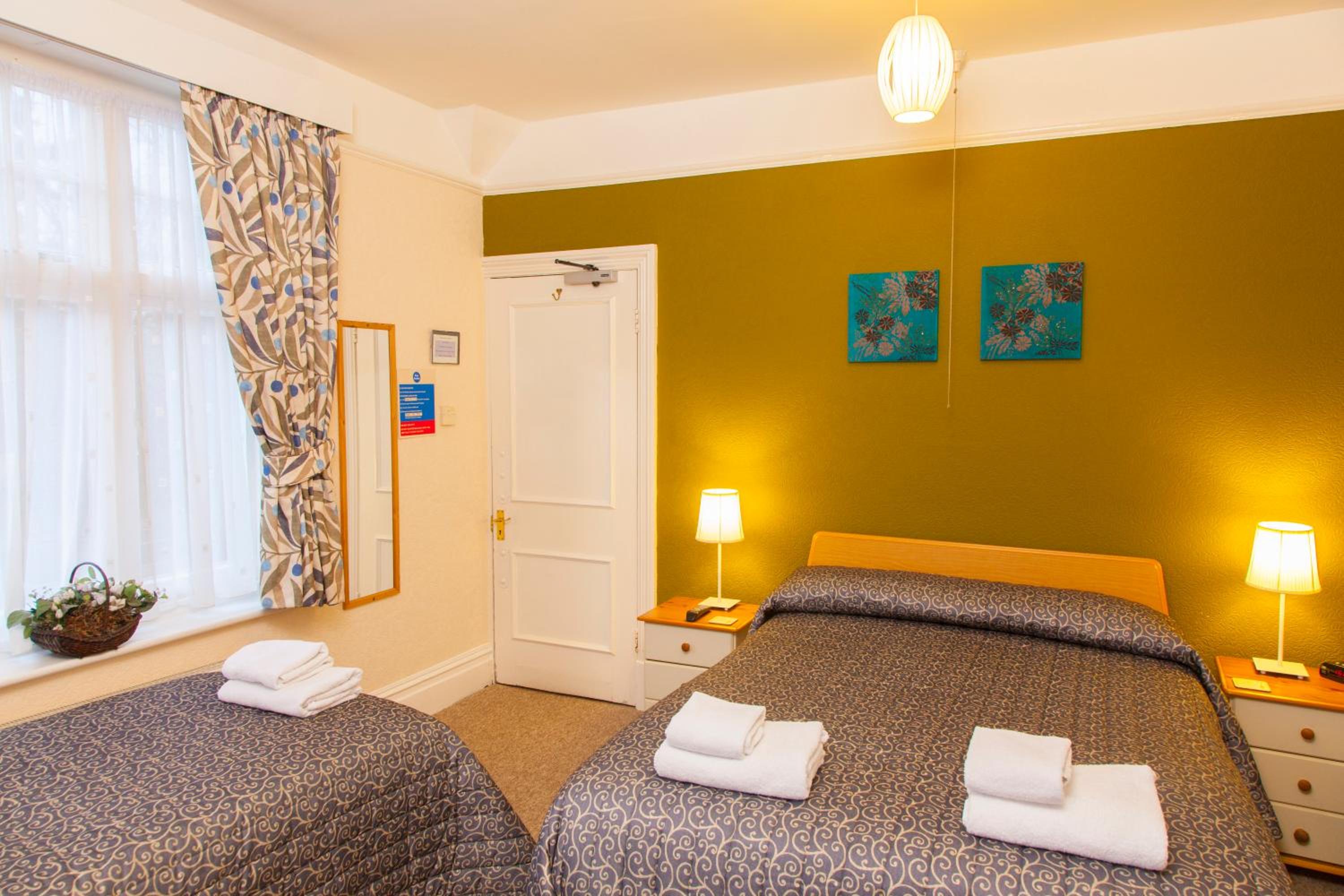 Triple Room - Photo 1
