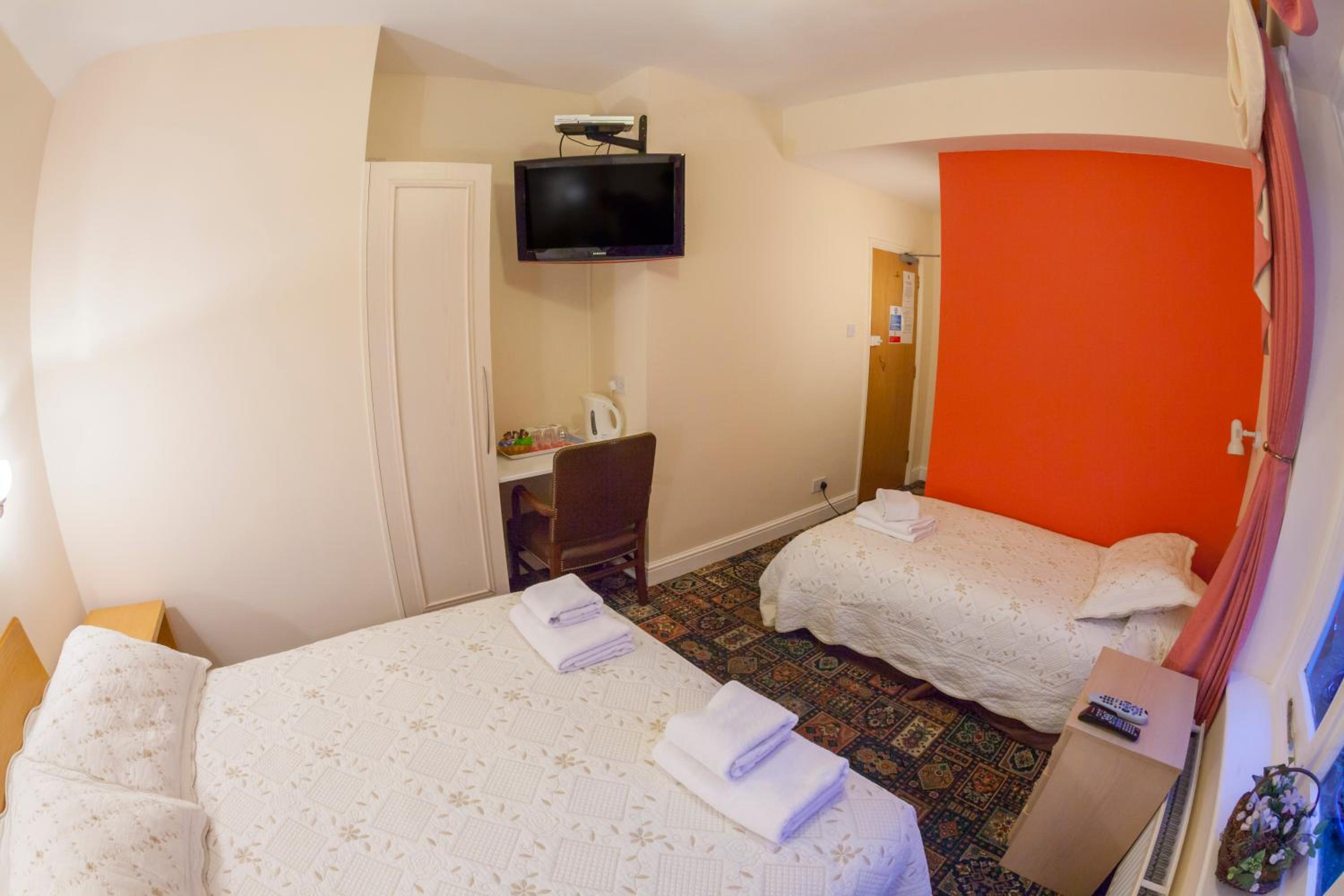 Triple Room - Photo 3