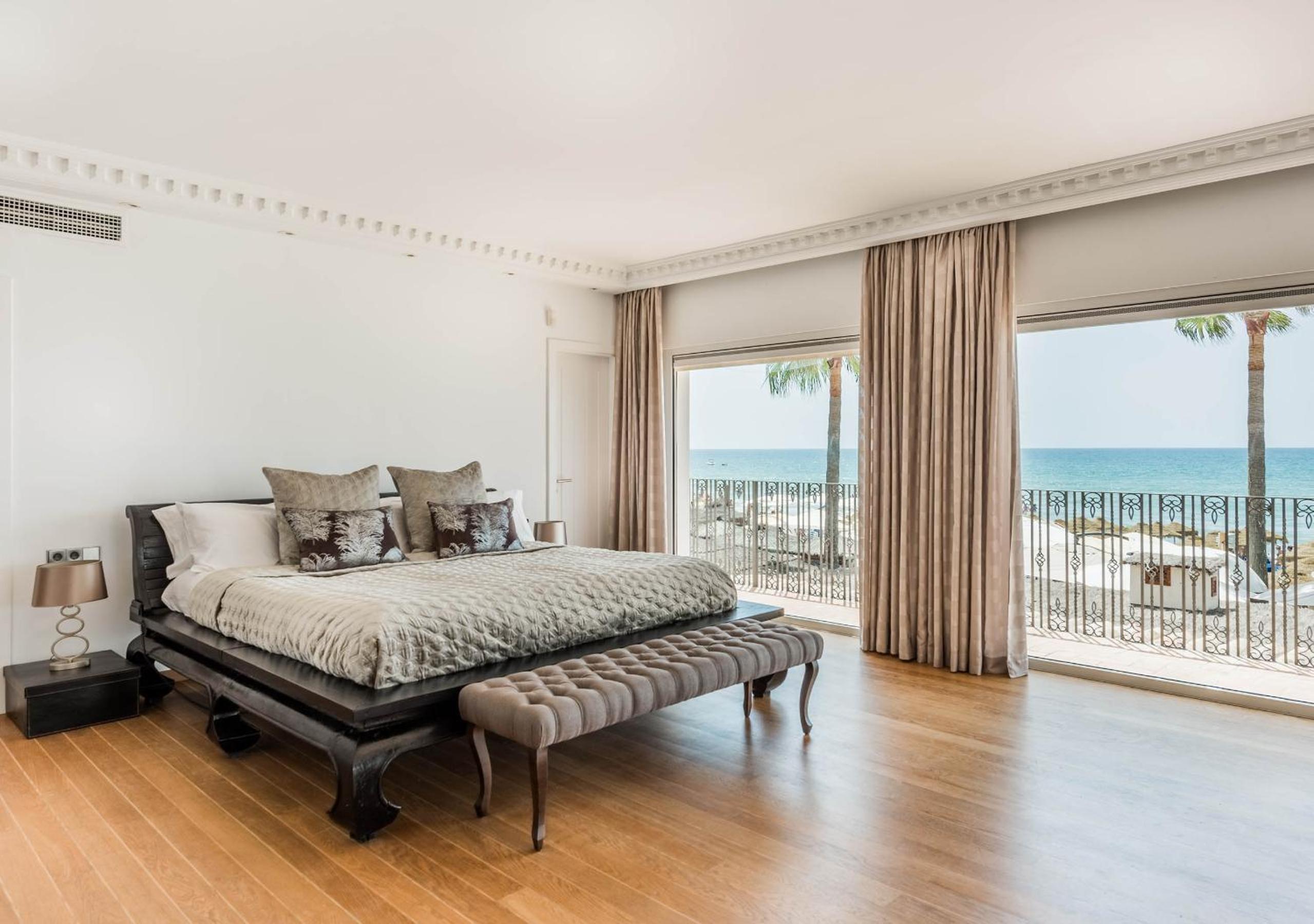 King Suite with Ocean View - Photo 2