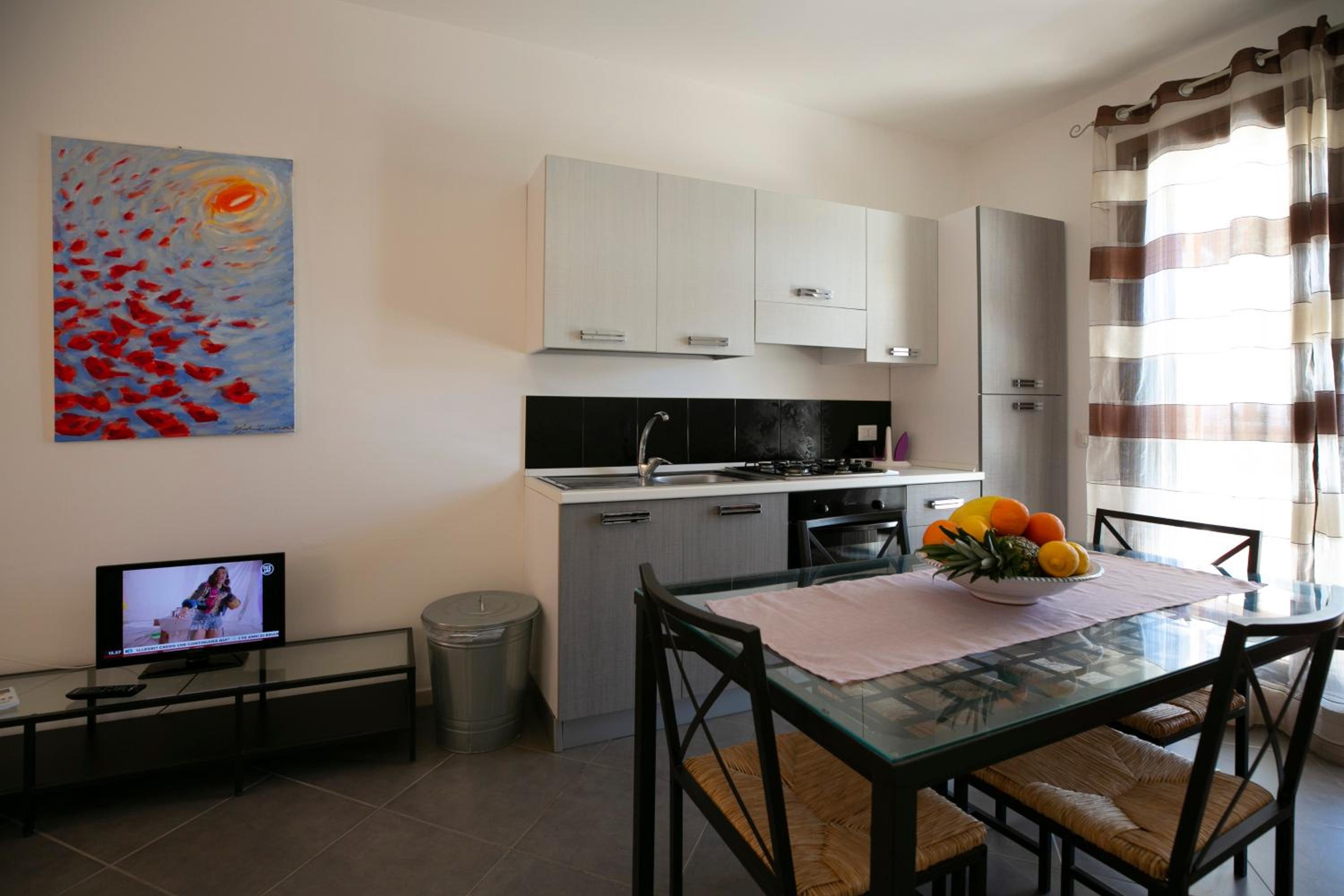 Deluxe Apartment - Photo 2