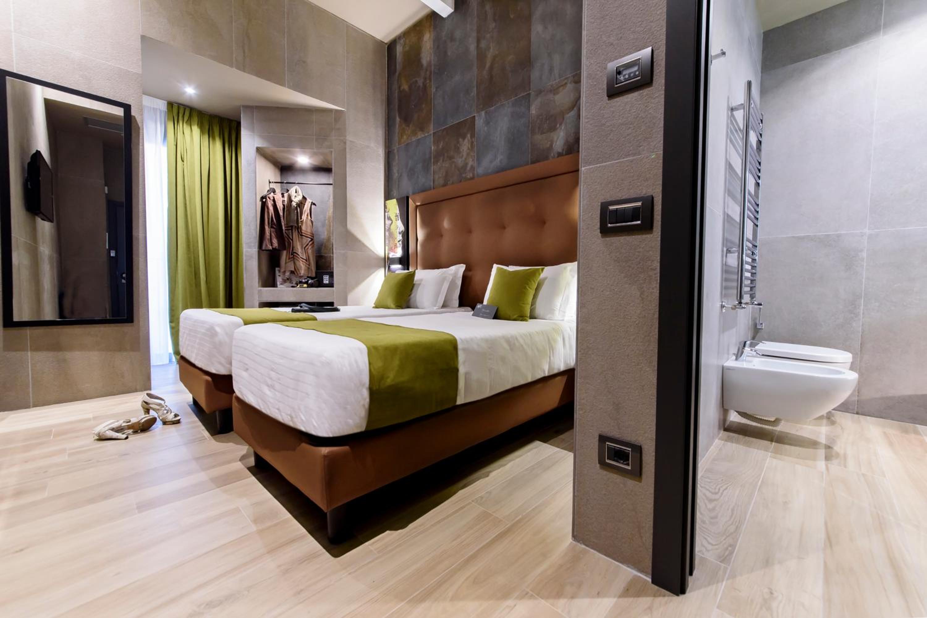 Standard Twin Room