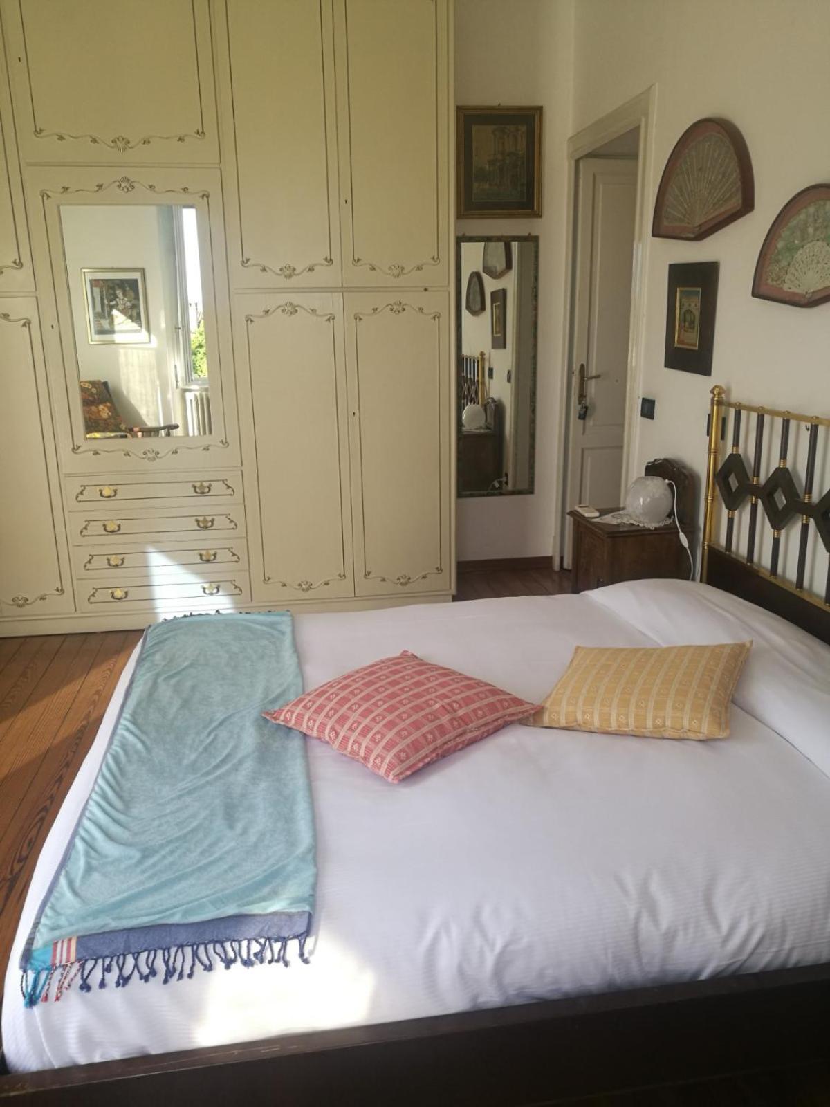Double Room With Private External Bathroom photo 2