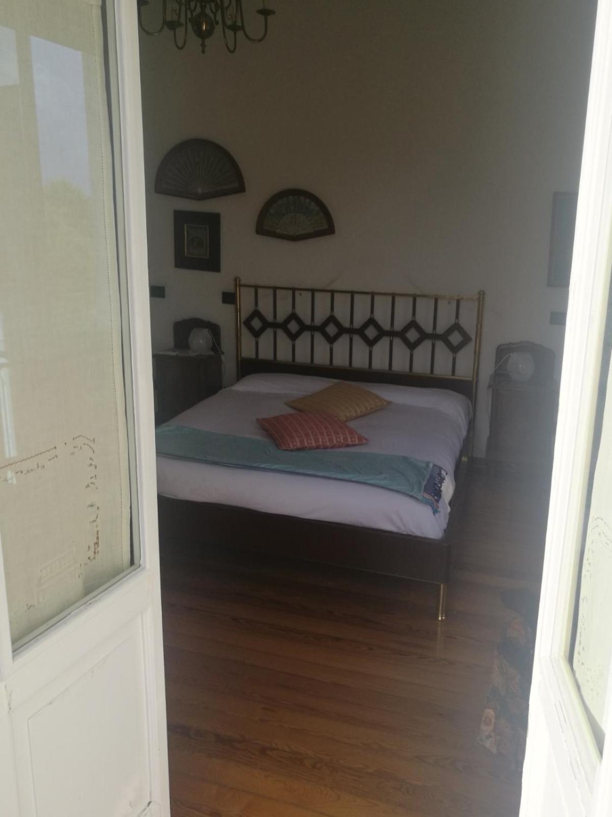Double Room With Private External Bathroom photo 3