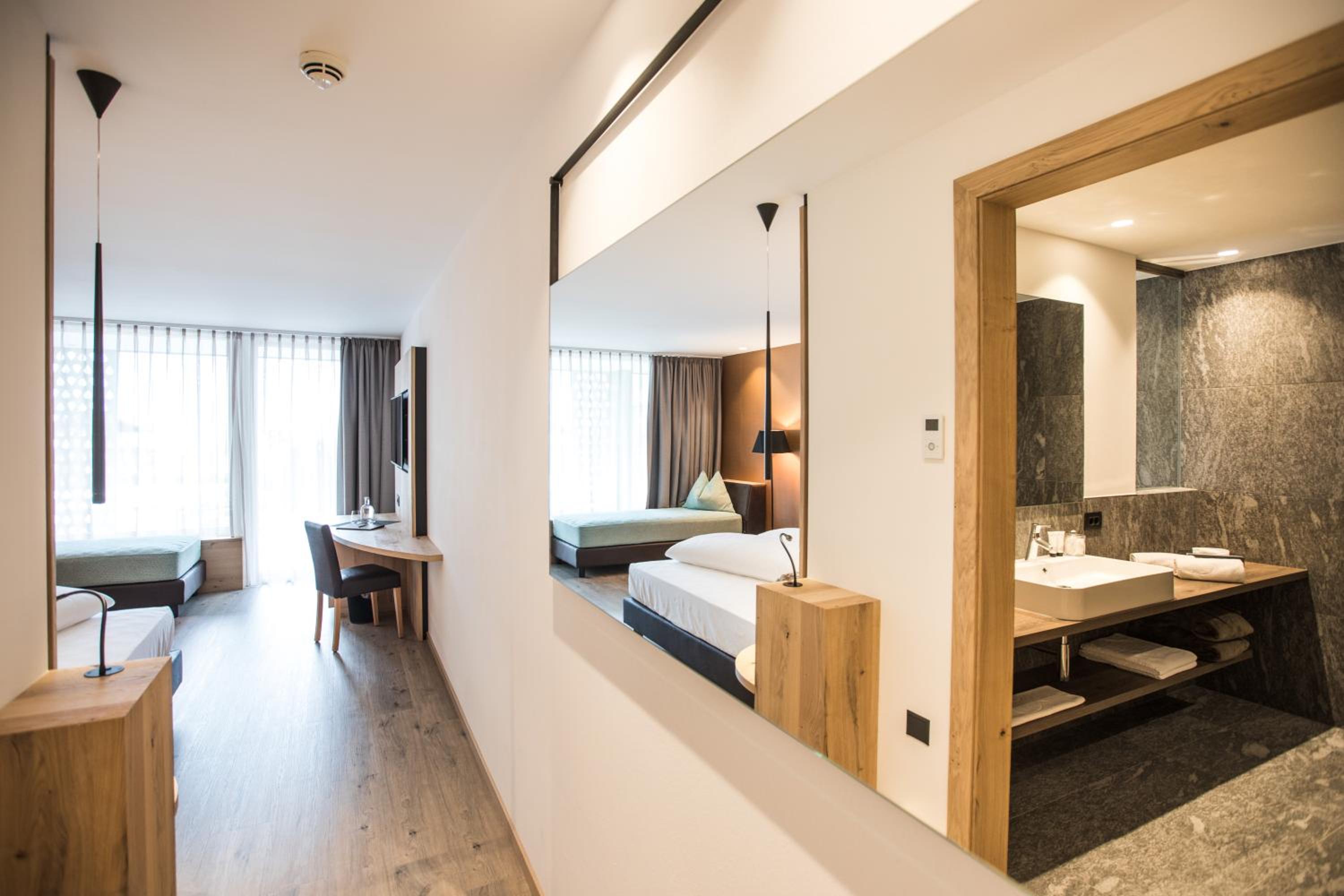 Two-Bedroom Suite photo 3