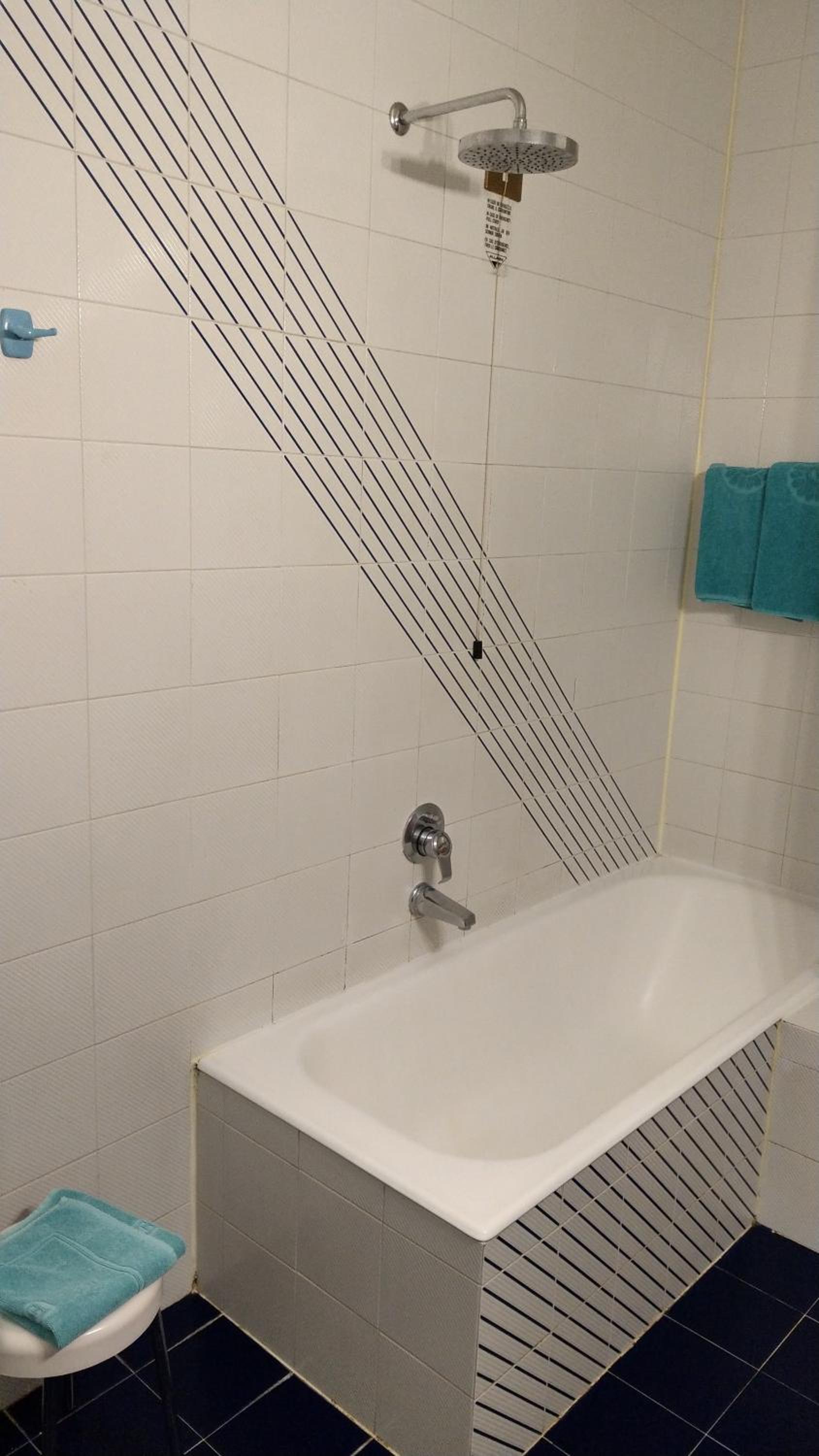 Double or Twin Room - Photo 2