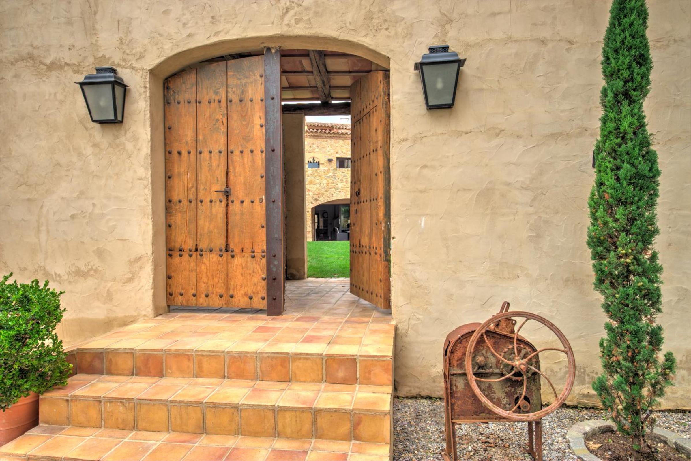Three-Bedroom House - Photo 24