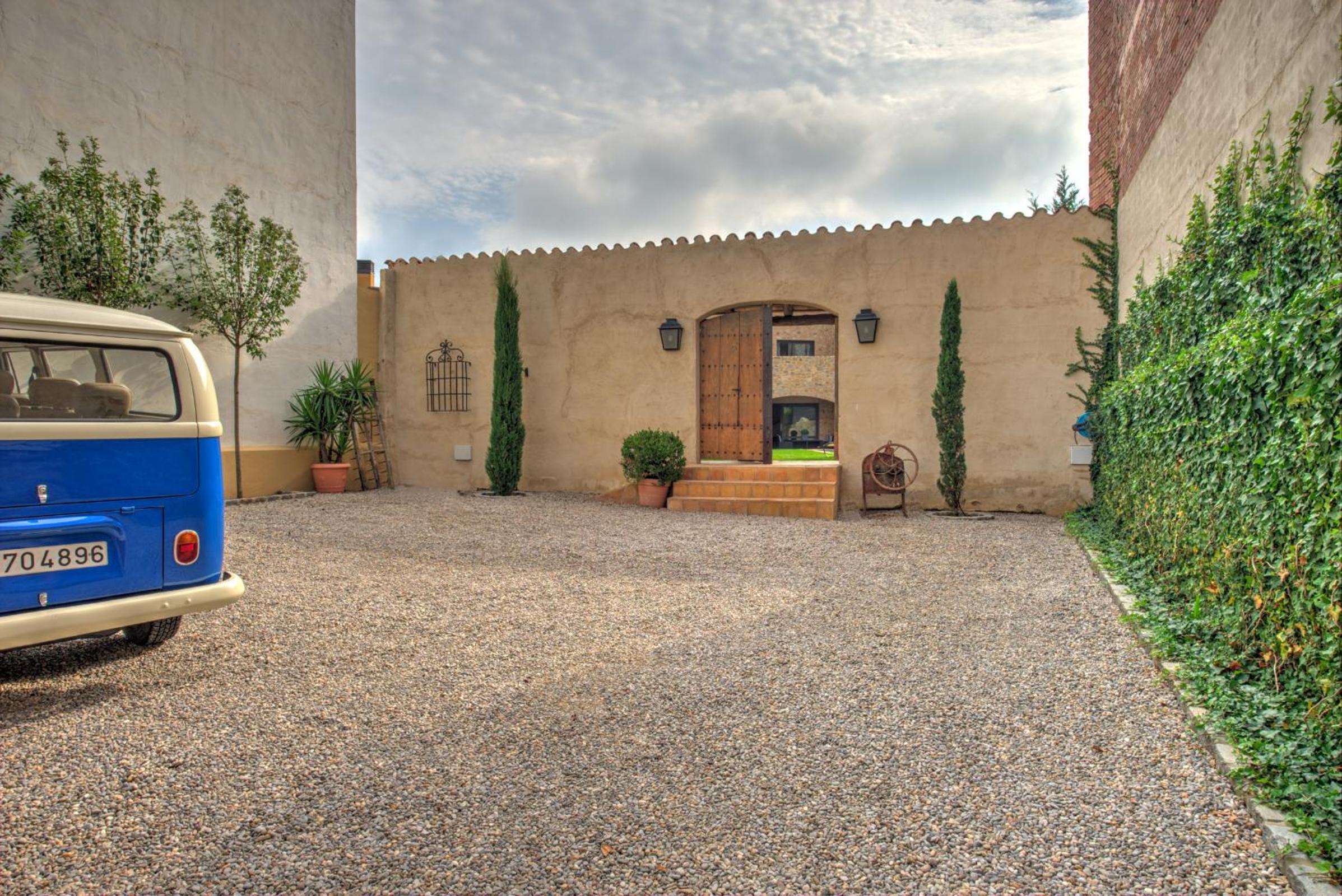 Three-Bedroom House - Photo 27