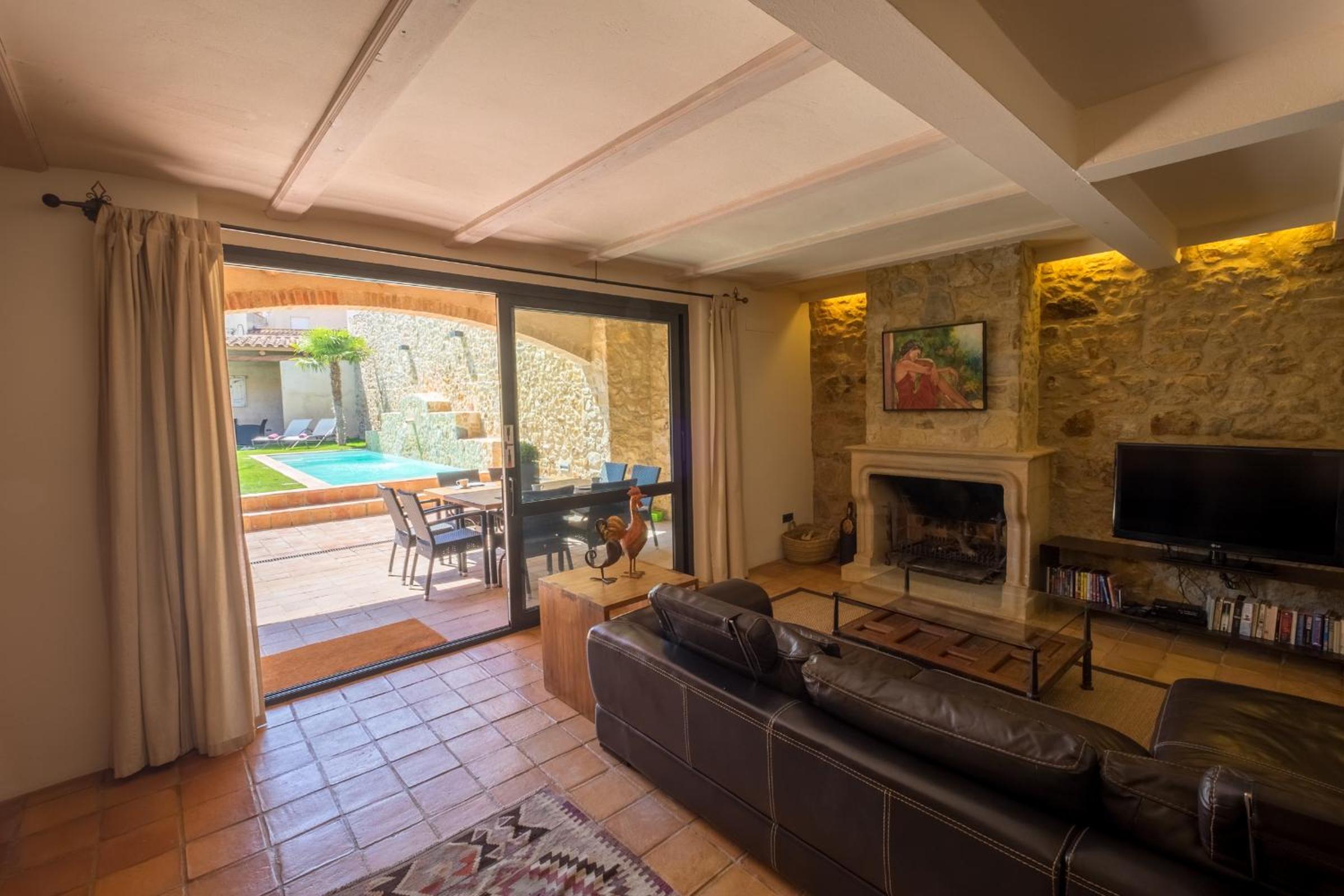 Three-Bedroom House - Photo 8