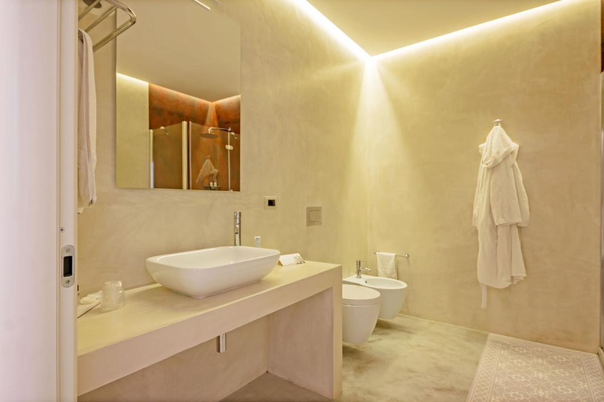 Suite with Spa Bath