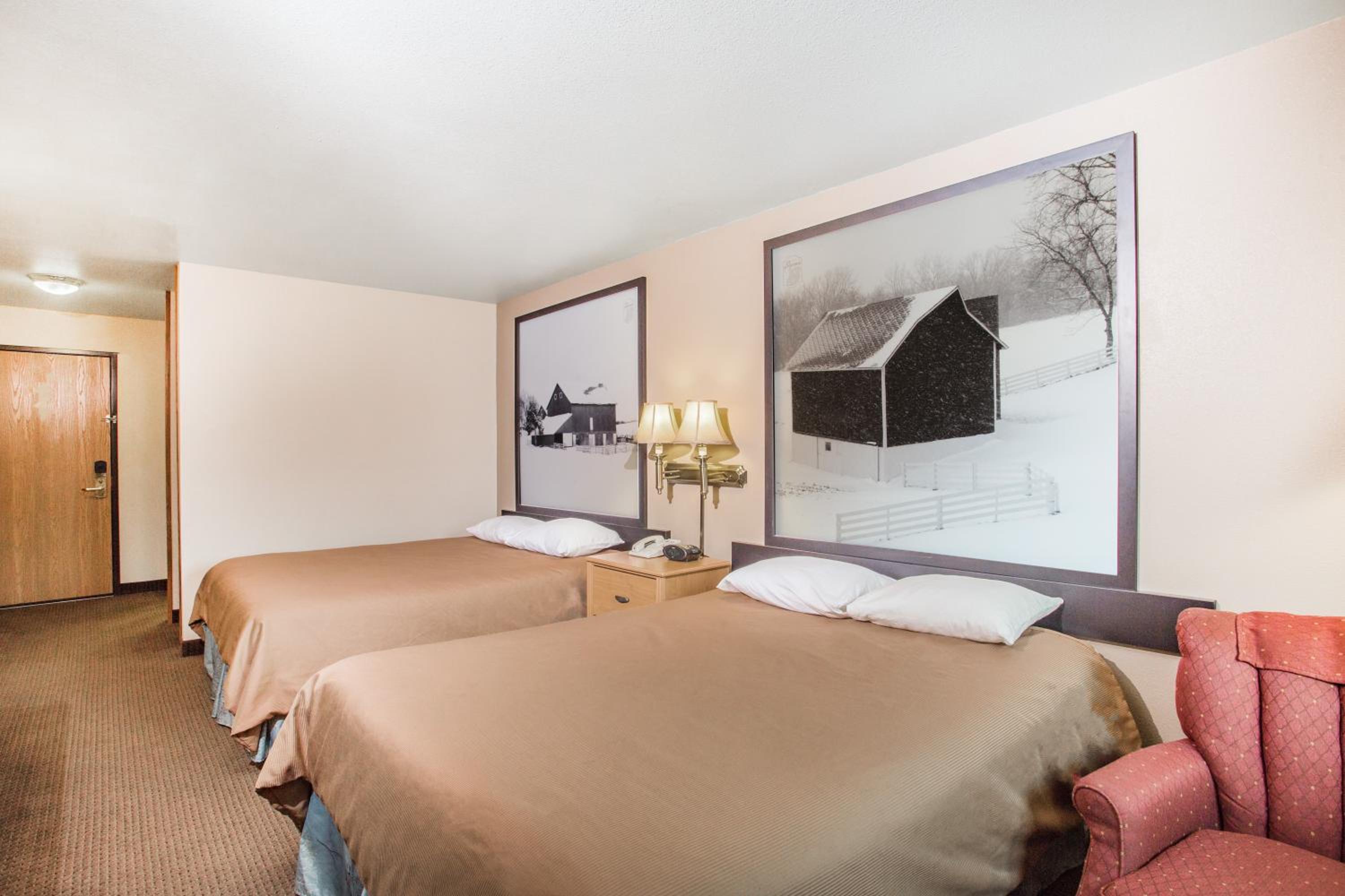Queen Room with Two Queen Beds - Disability Access/Non-Smoking photo 1