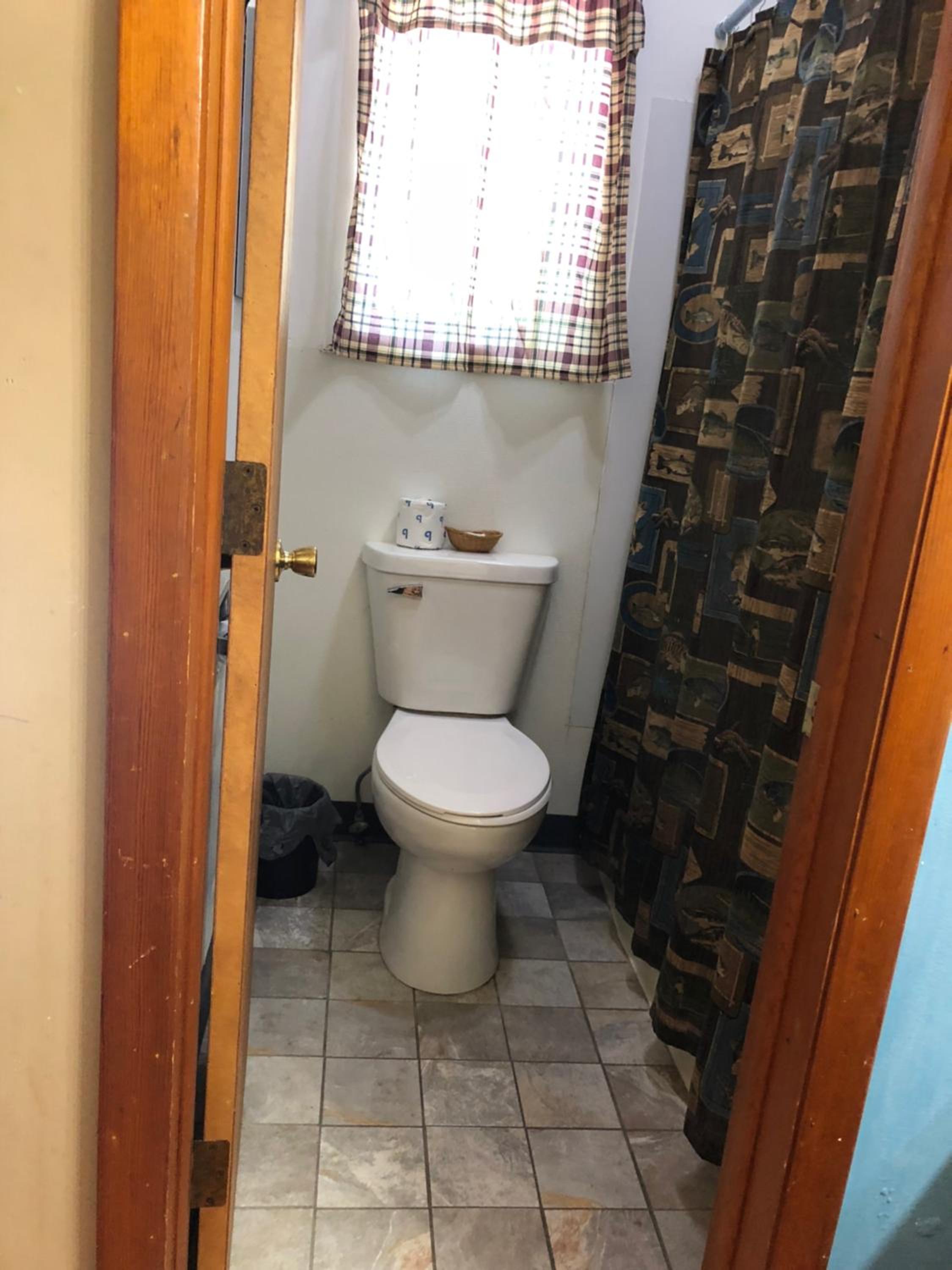 Budget Double Room - Non-Smoking photo 3