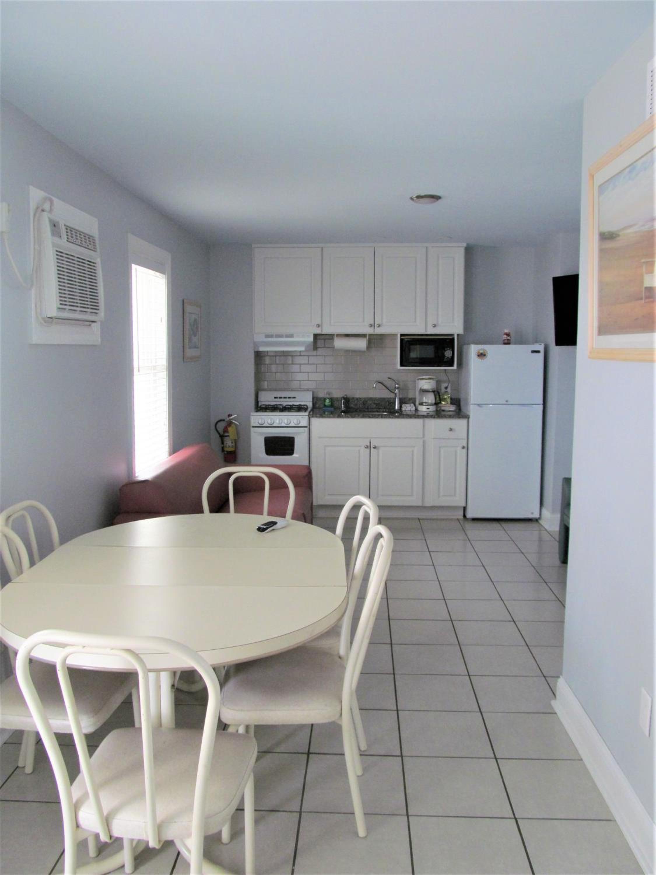 Two-Bedroom Suite with Kitchen - Photo 8