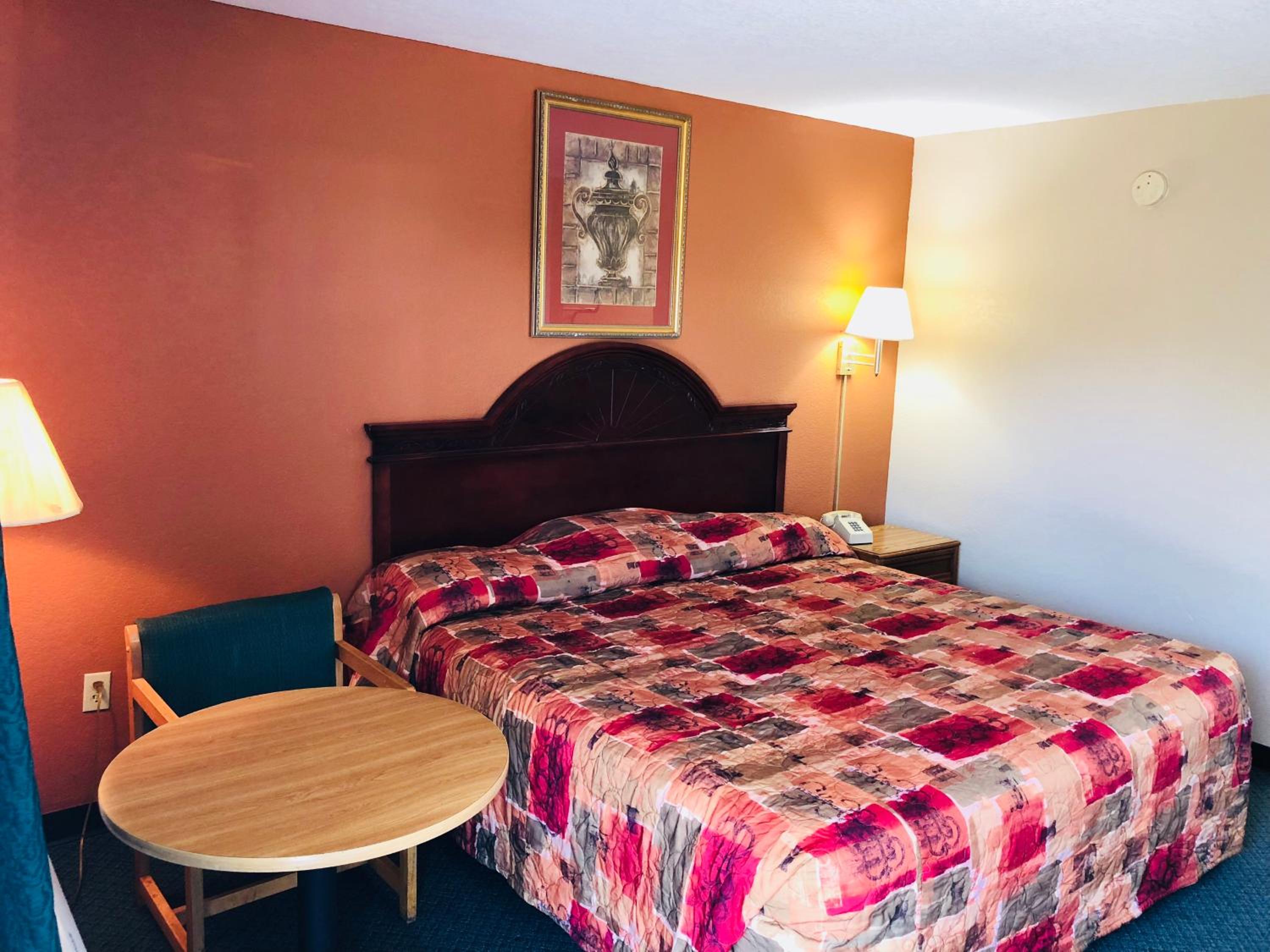Deluxe King Room photo 2