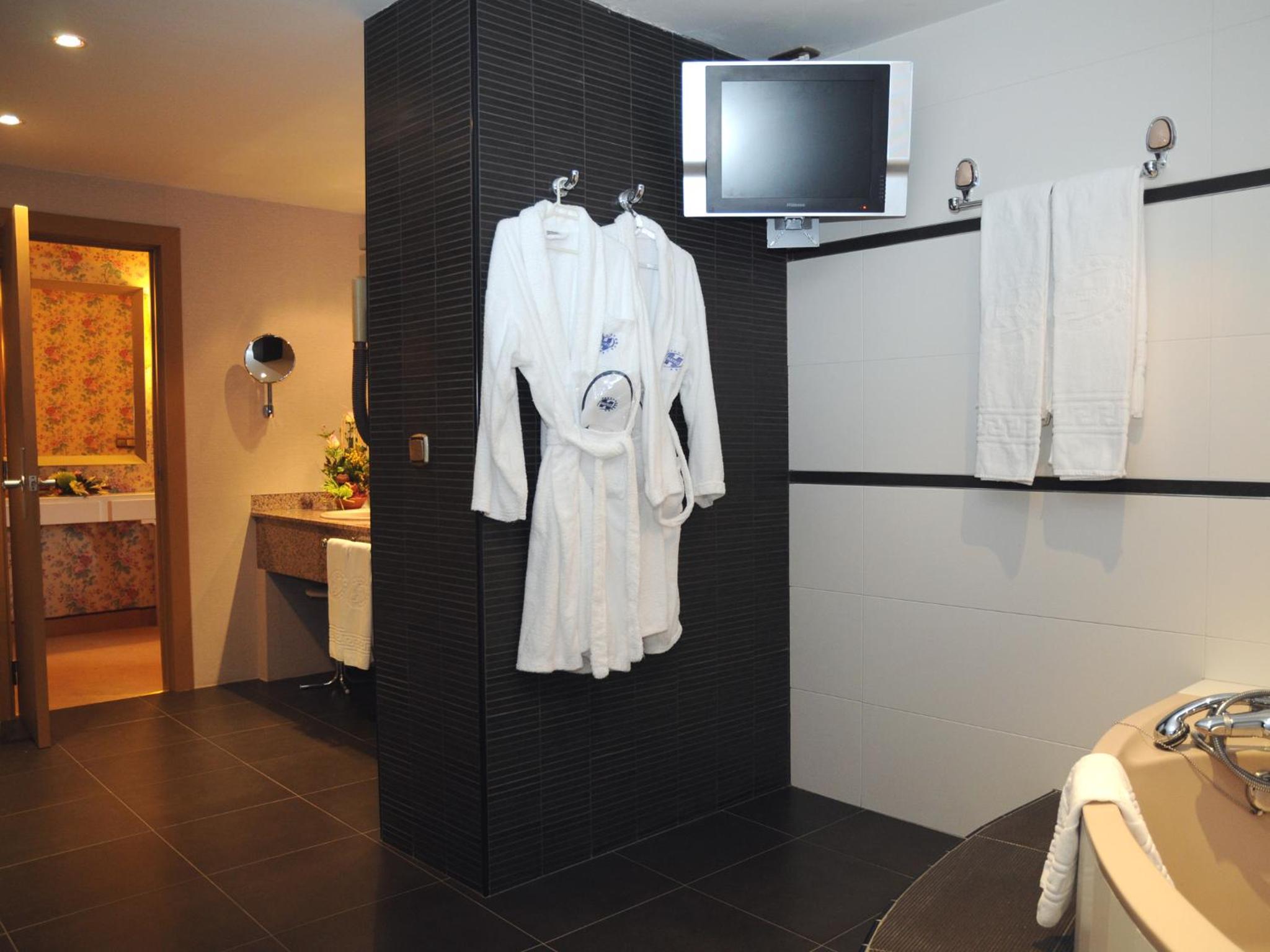 Junior Suite - Photo 9