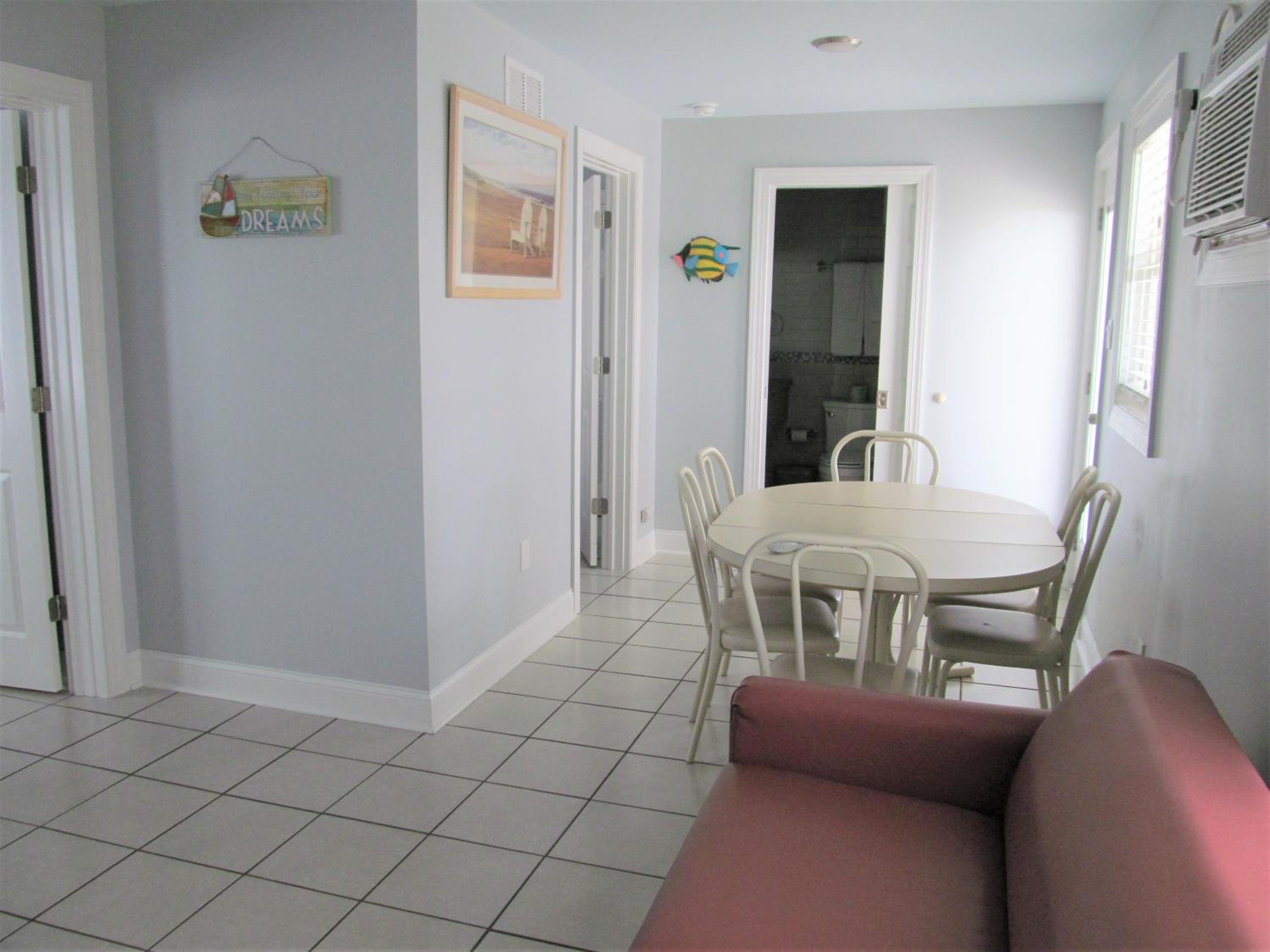 Two-Bedroom Suite with Kitchen - Photo 7