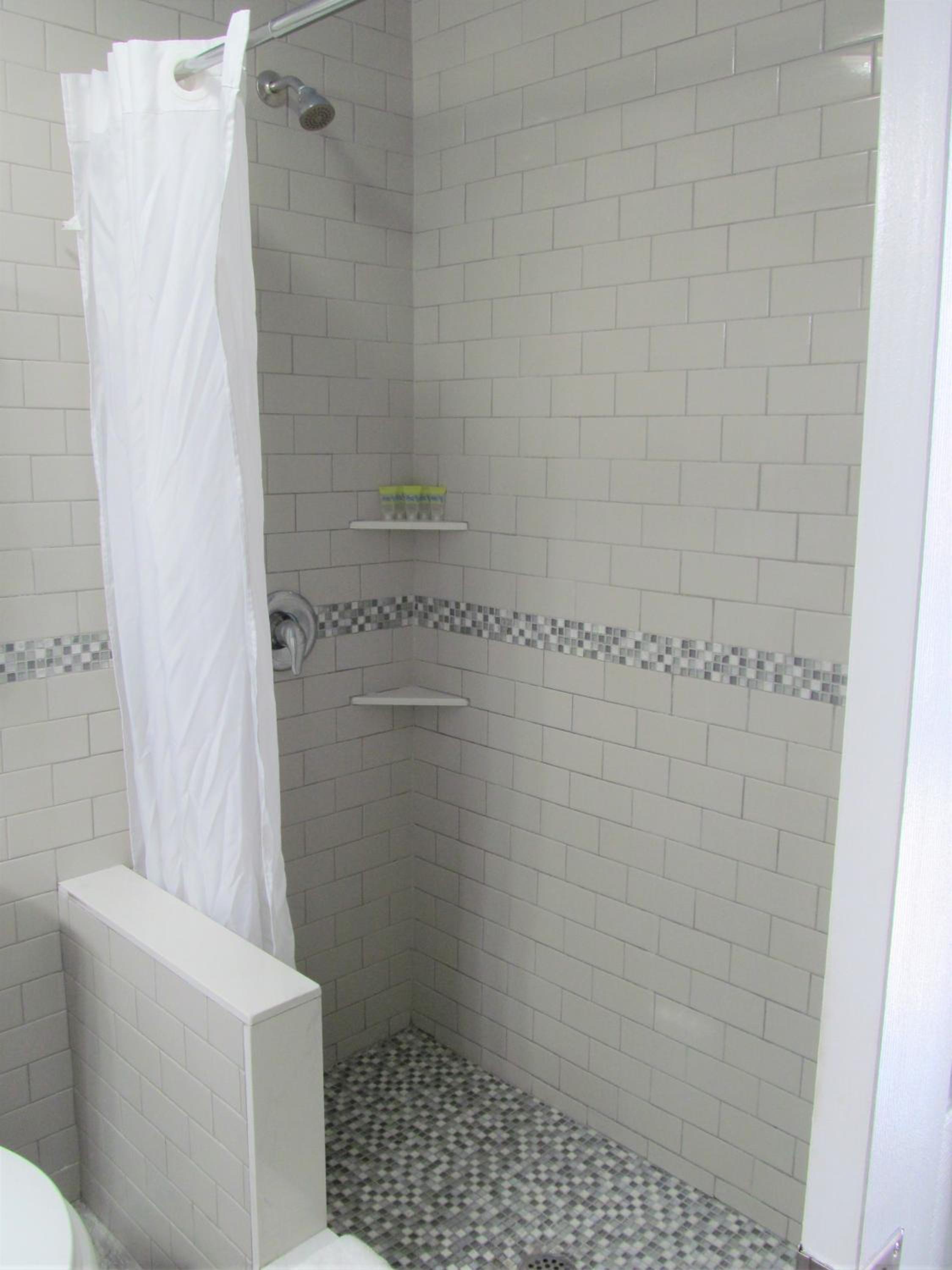 Two-Bedroom Suite with Kitchen - Photo 15