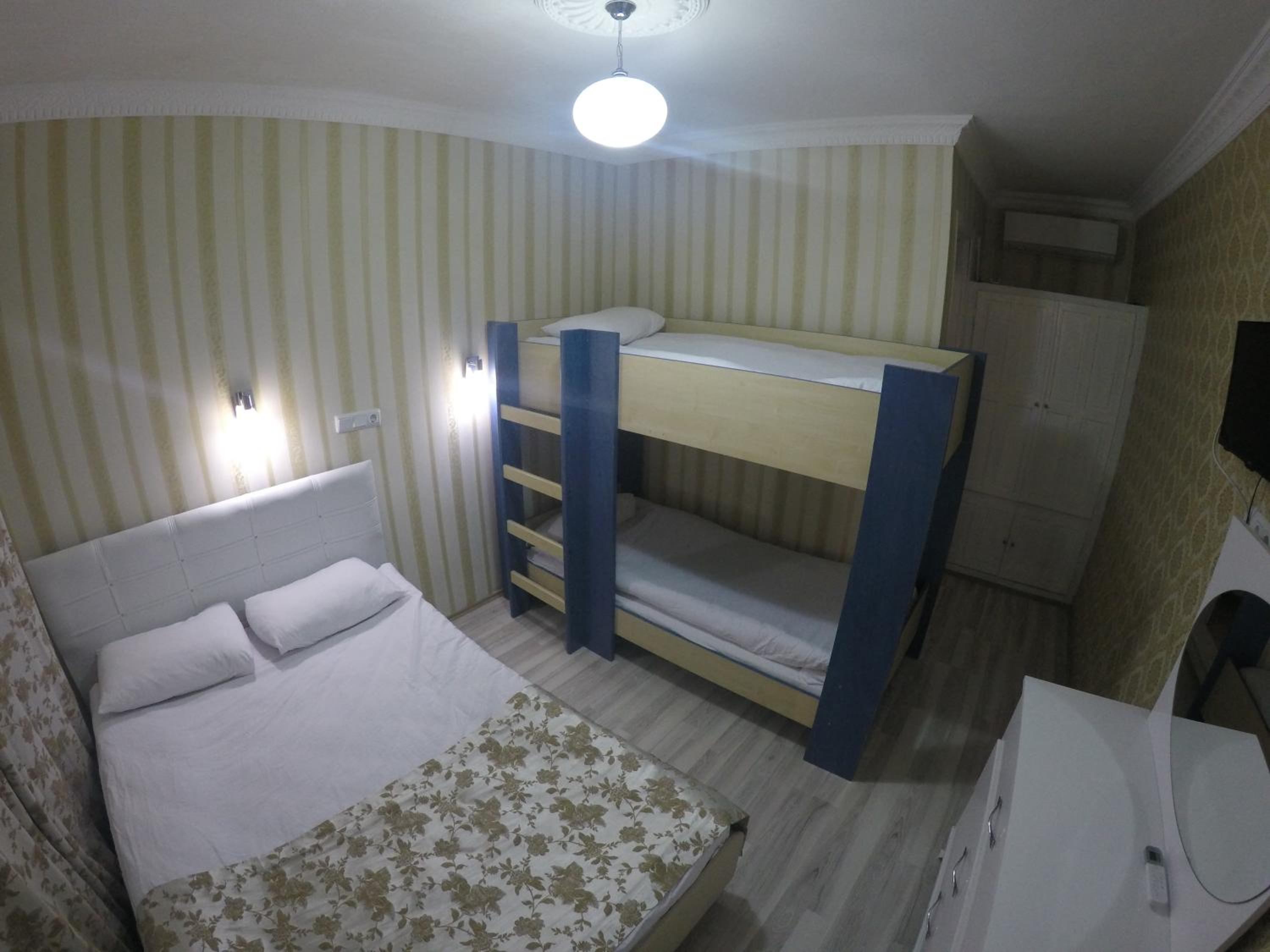 Family Suite photo 2