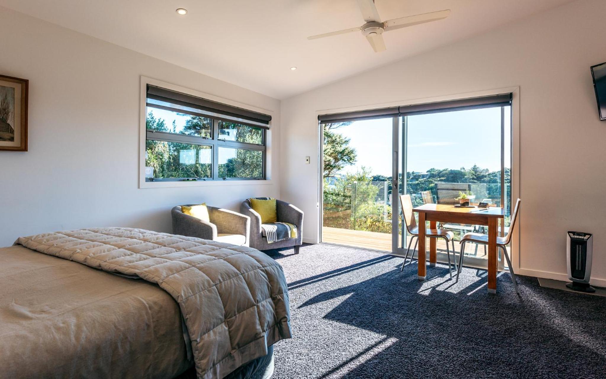 King Suite with Sea View photo 3