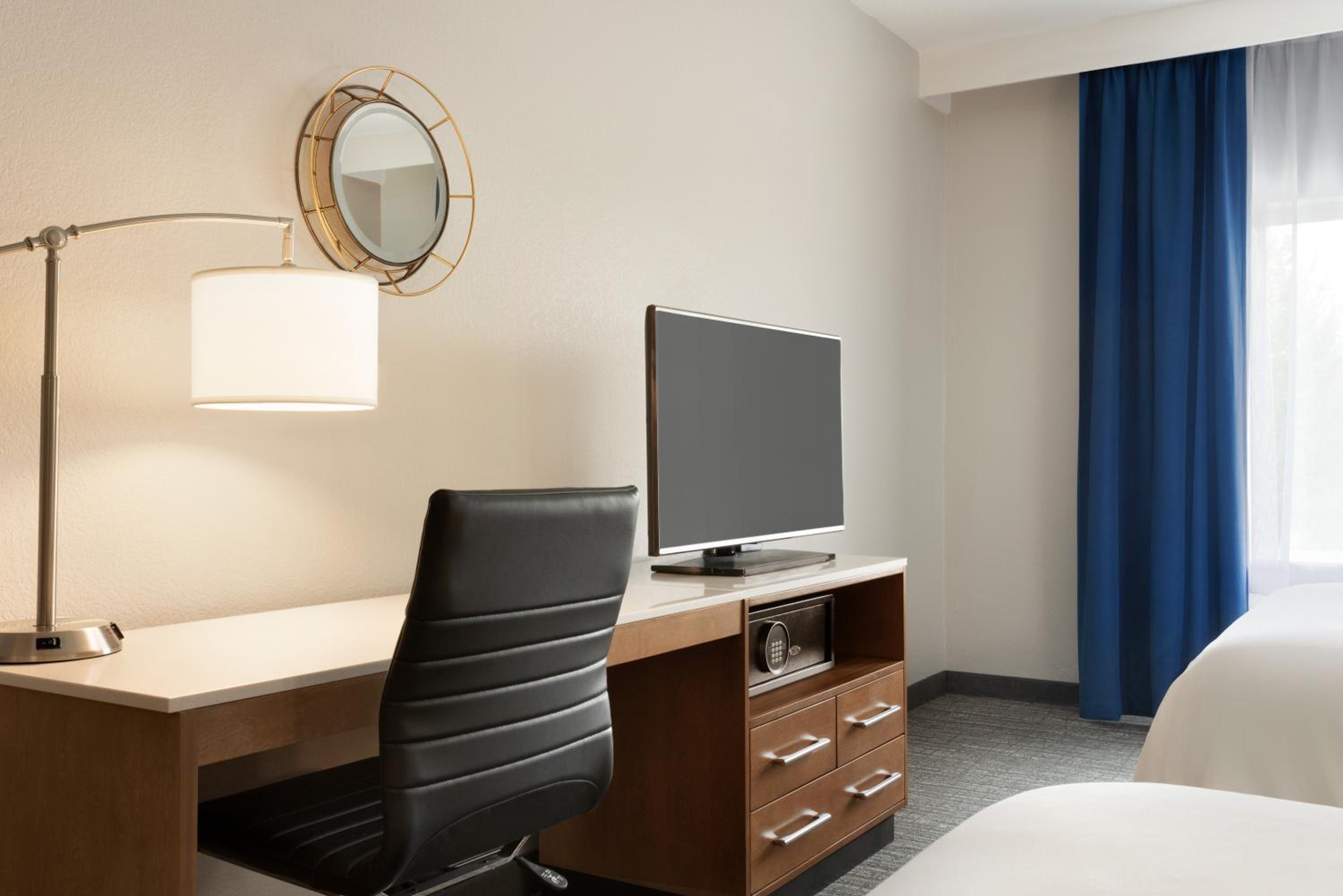 King Room - Disability Access/Non Smoking  - Photo 1