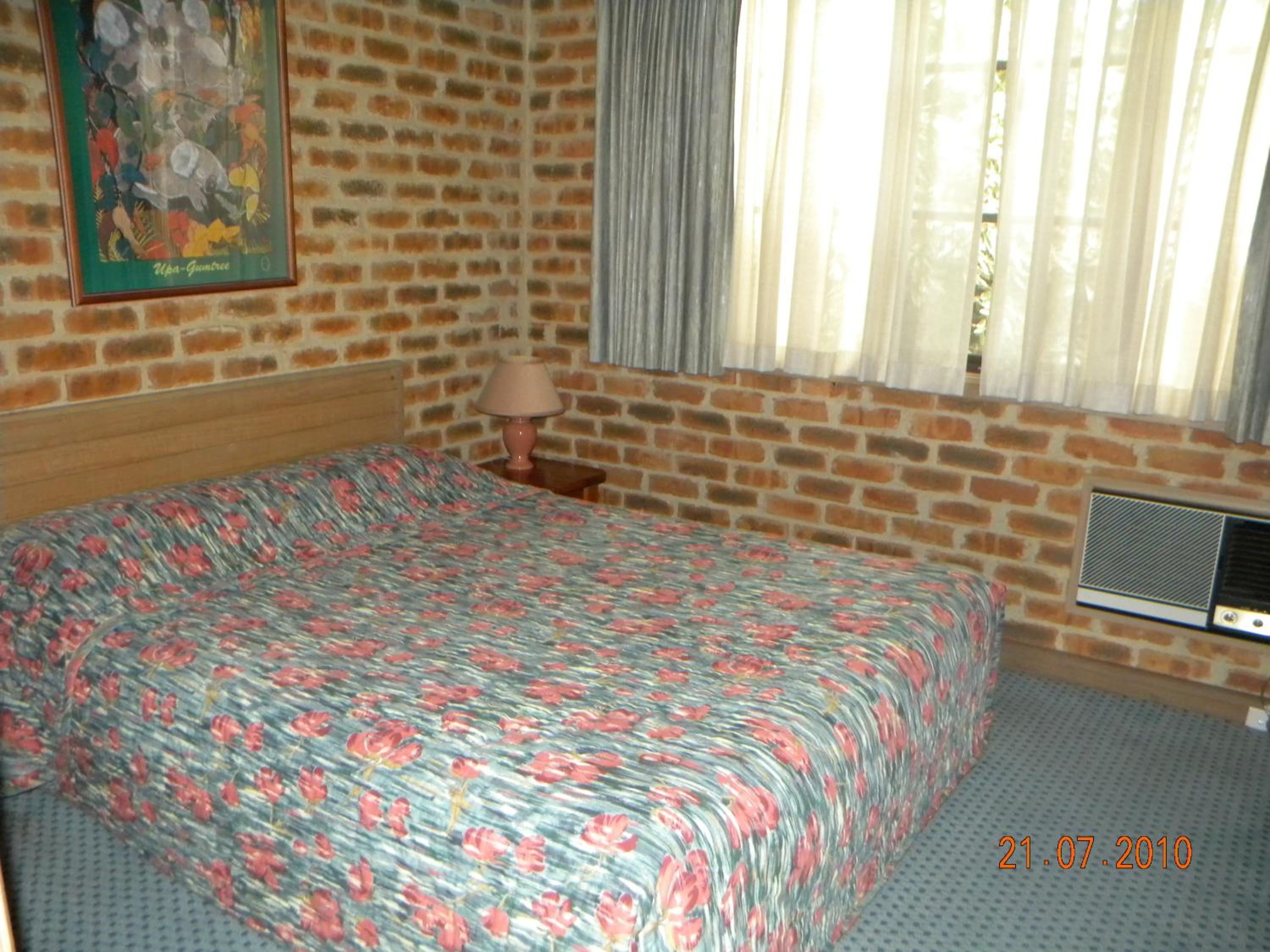 One-Bedroom Apartment photo 3