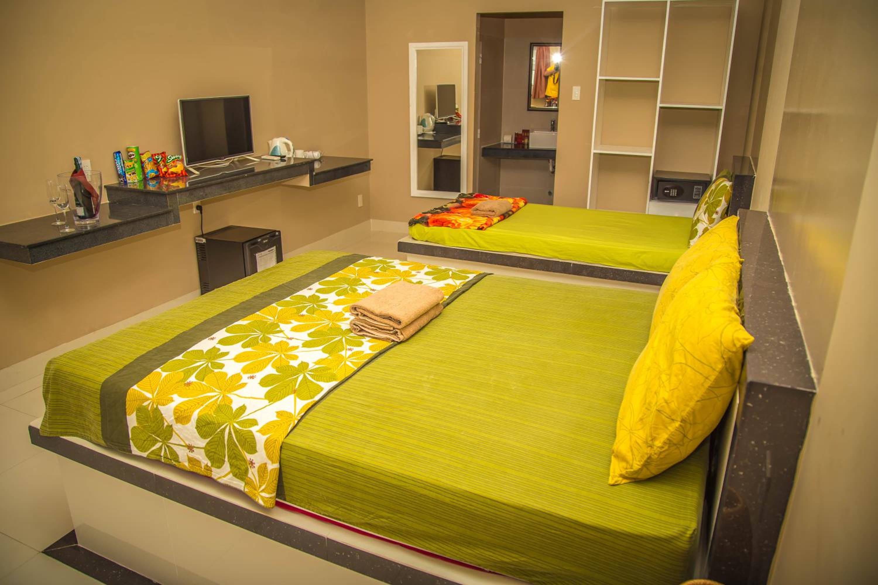 Deluxe Triple Room - Photo 6