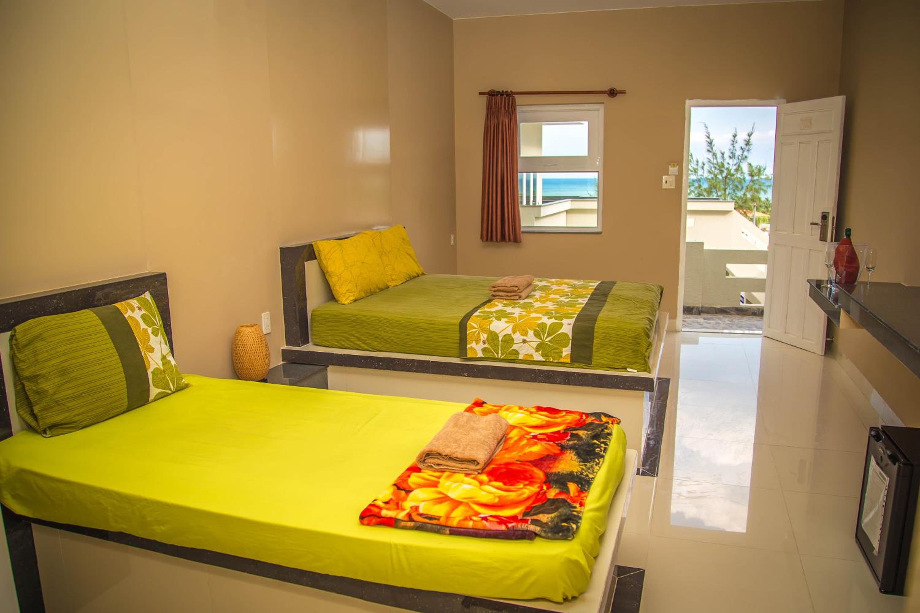 Deluxe Triple Room - Photo 1