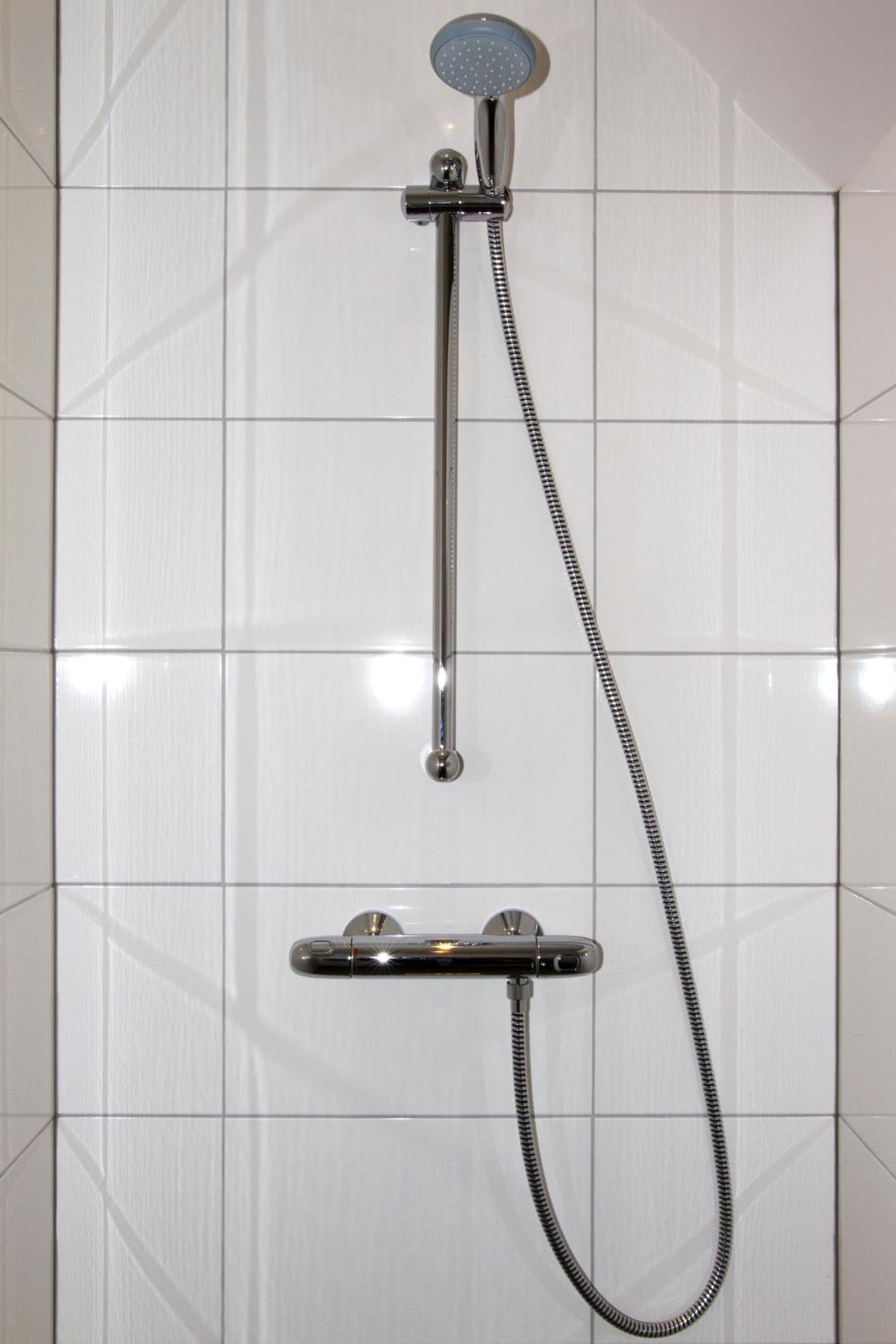 Double Room with Private Bathroom - Photo 4