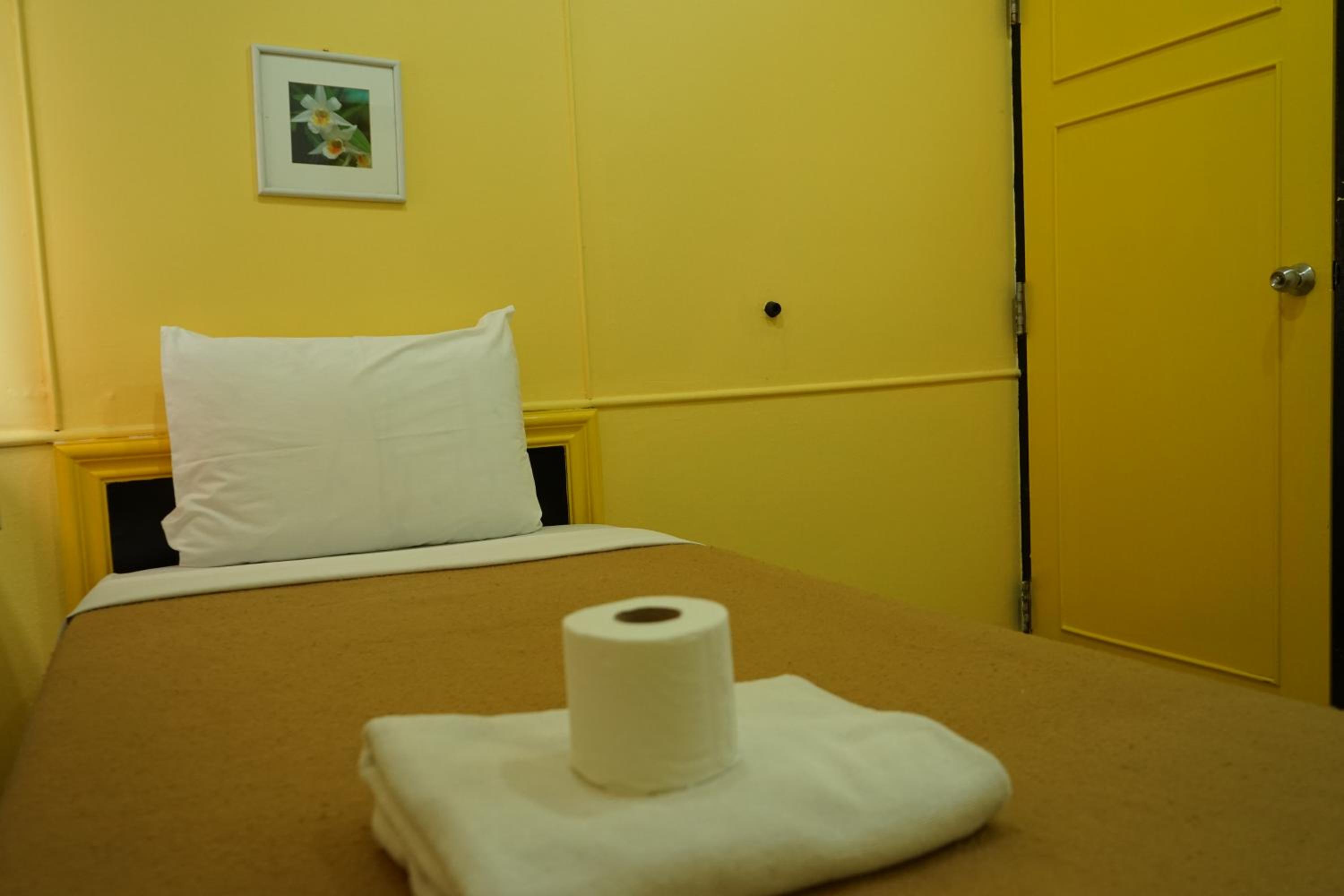 Budget Single Room photo 3