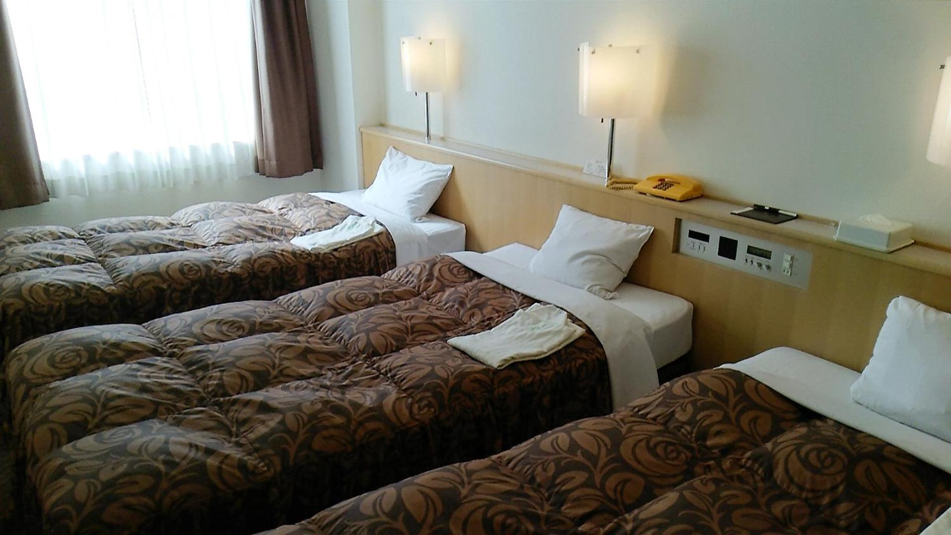 Economy Triple Room