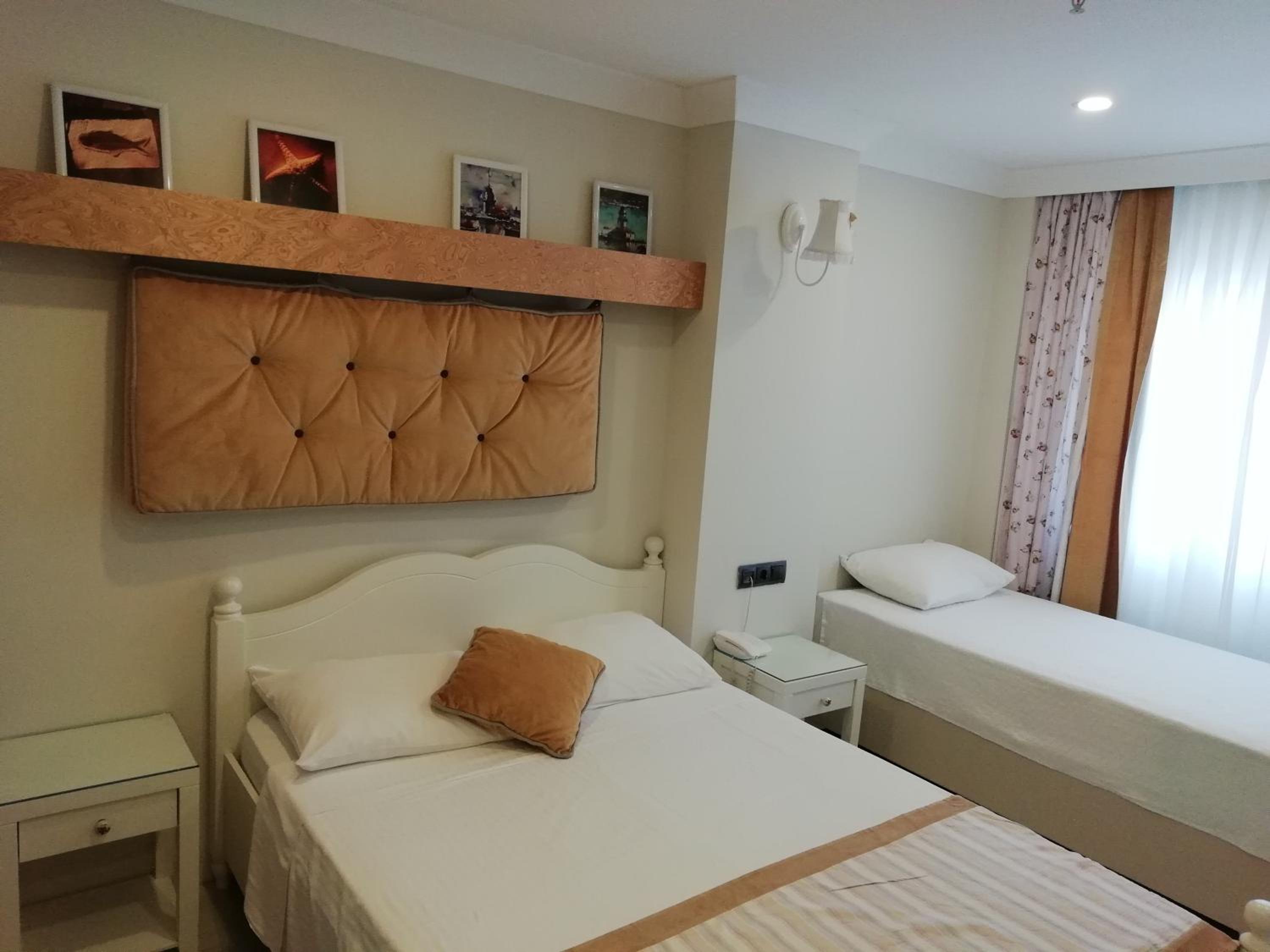 Standard Triple Room photo 2