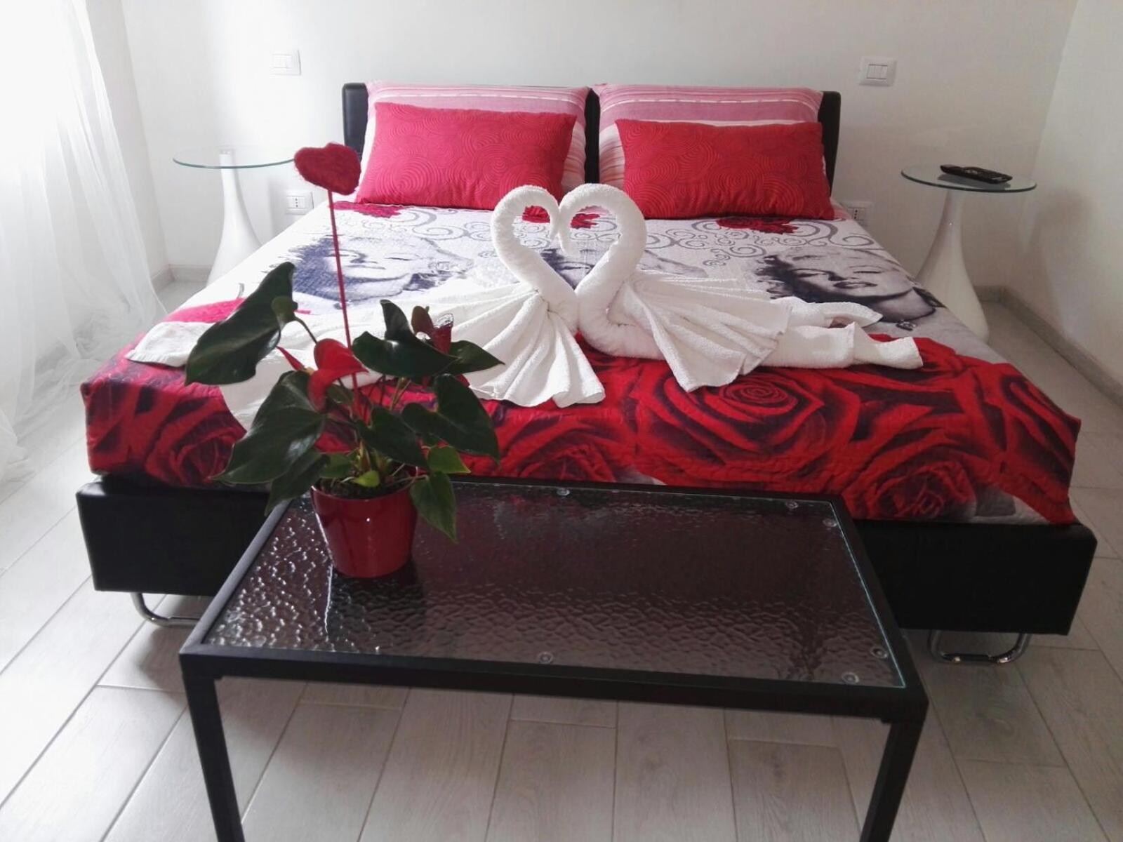 Deluxe King Room photo 1