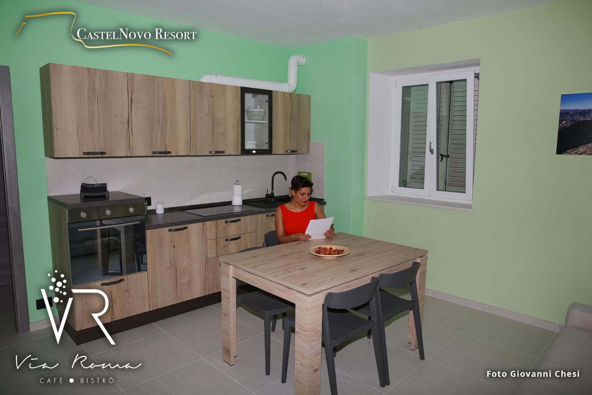 Apartment with Balcony - Photo 8