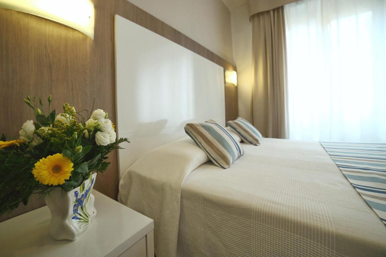 Double or Twin Room photo 1
