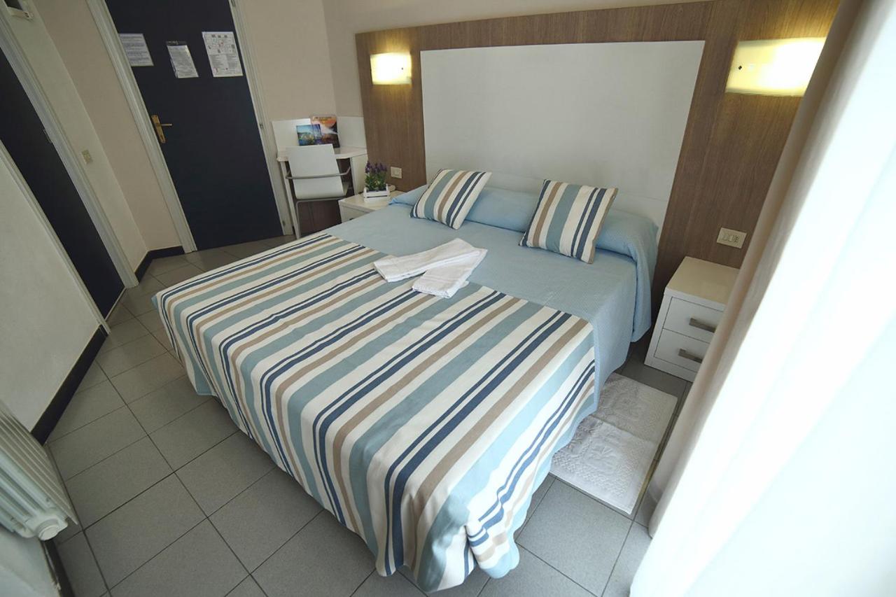 Economy Double or Twin Room photo 2
