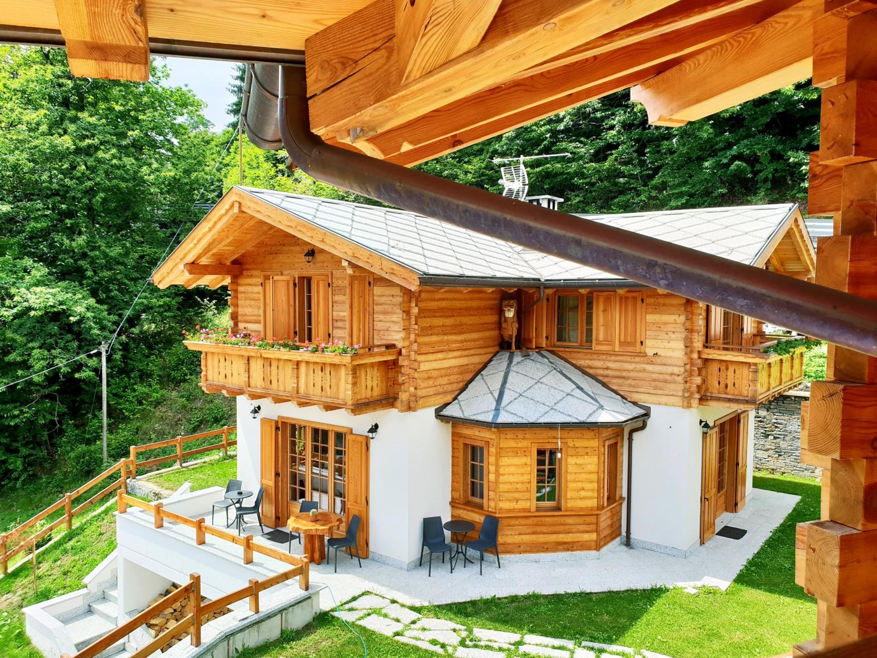 Double or Twin Room with Balcony and Private External Bathroom - Photo 12