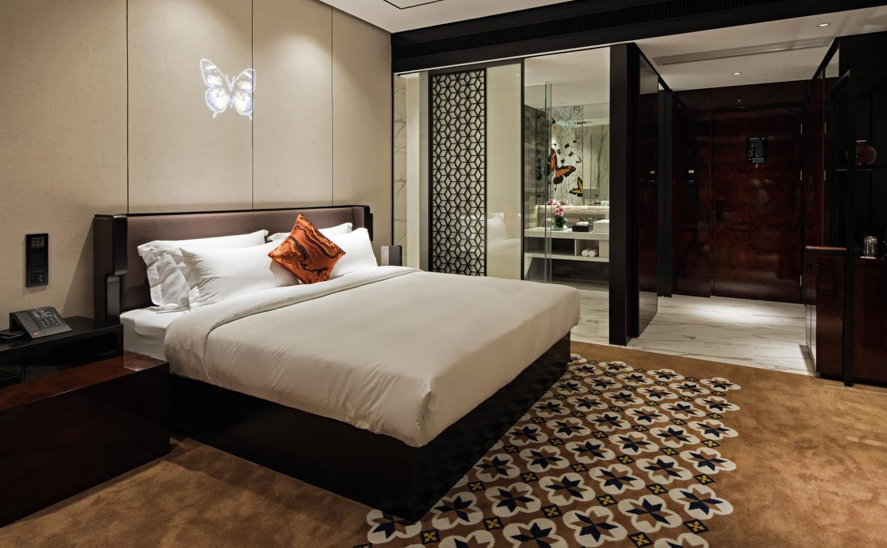 Superior King Room - Photo 1
