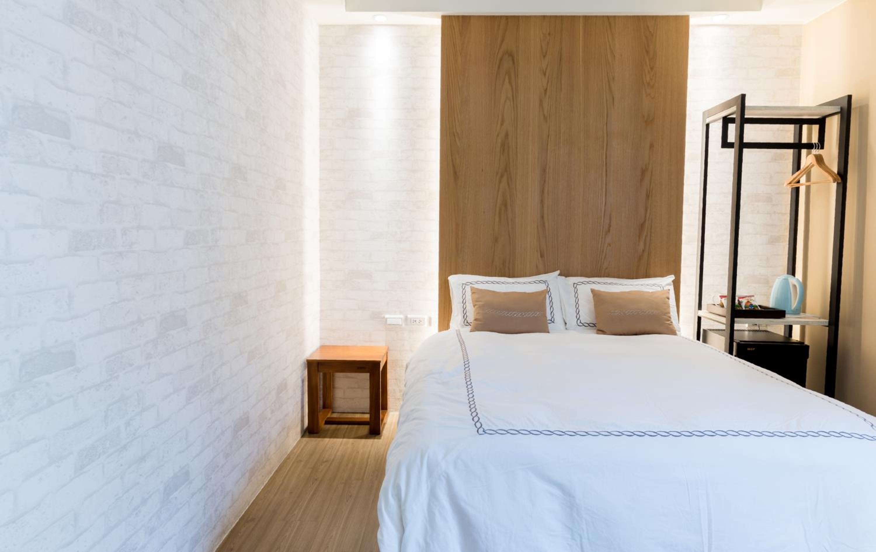 Deluxe Double Room with Bath photo 1