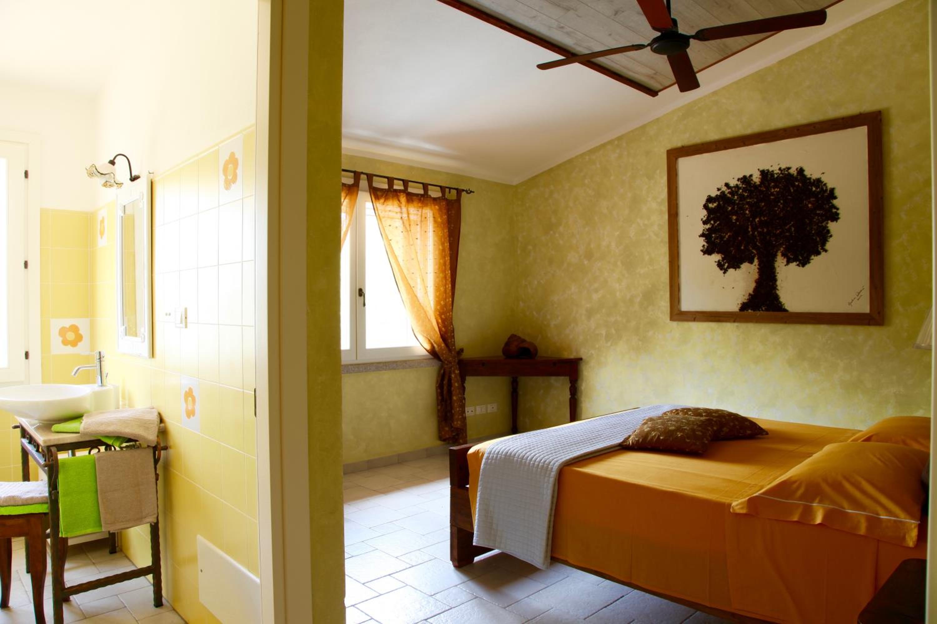 Double Room with Private Bathroom photo 1