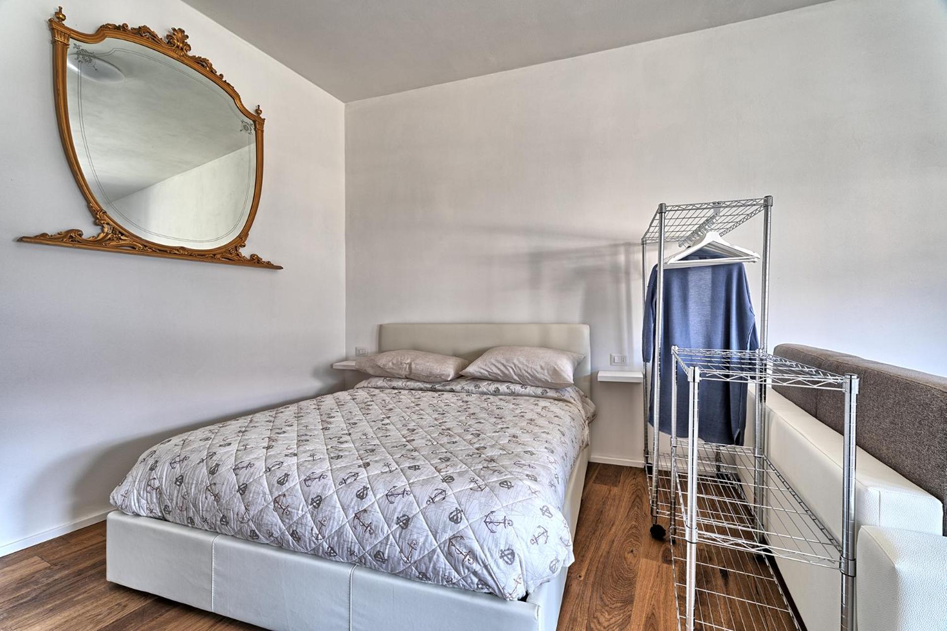 Apartment with Lake View photo 3