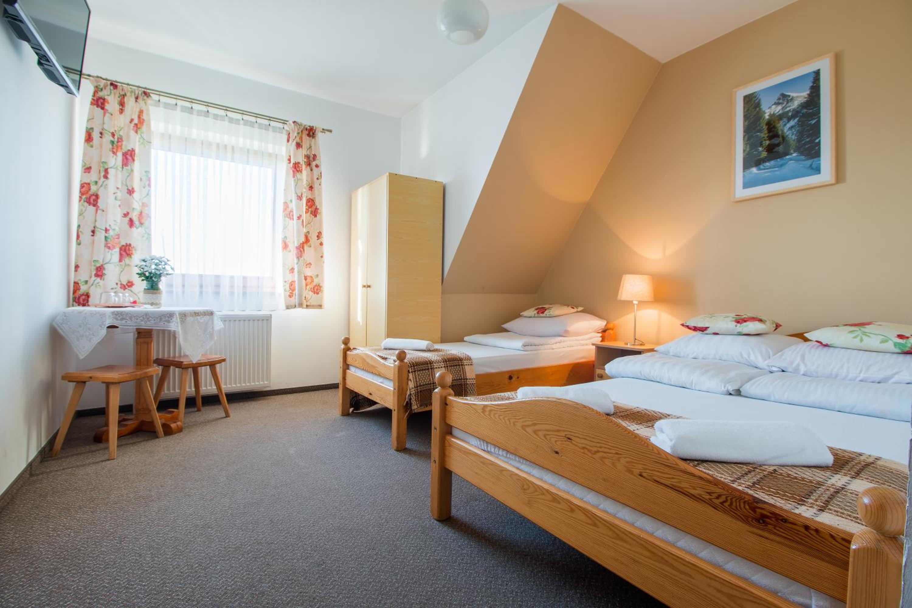 Triple Room with Bathroom photo 1