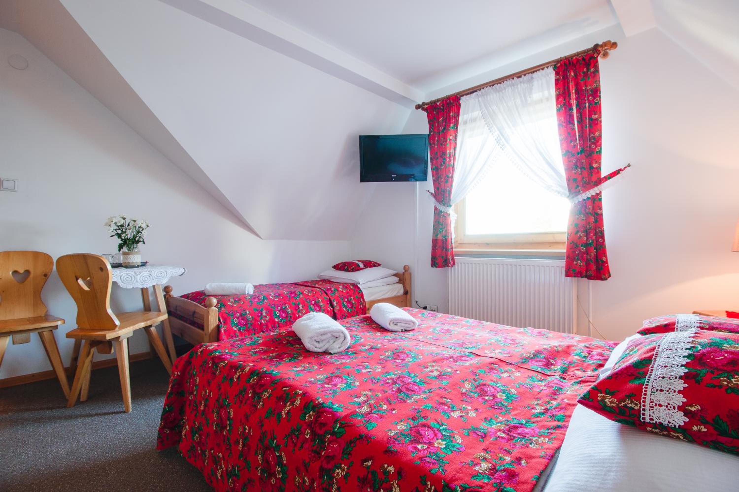 Triple Room with Bathroom photo 2