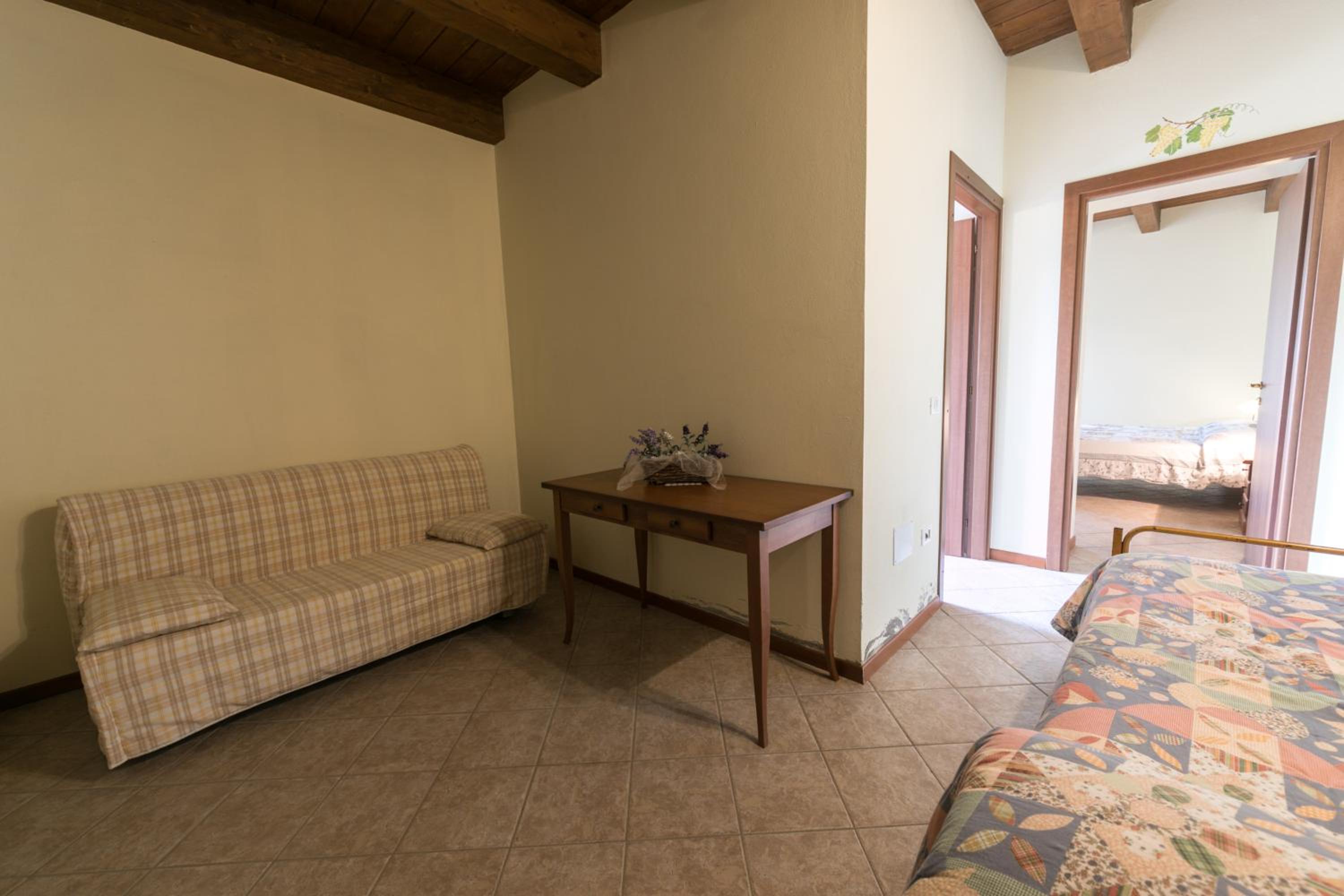 Standard Family Room - Photo 6