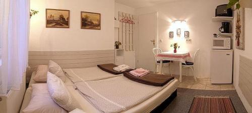 Standard Twin Room photo 1