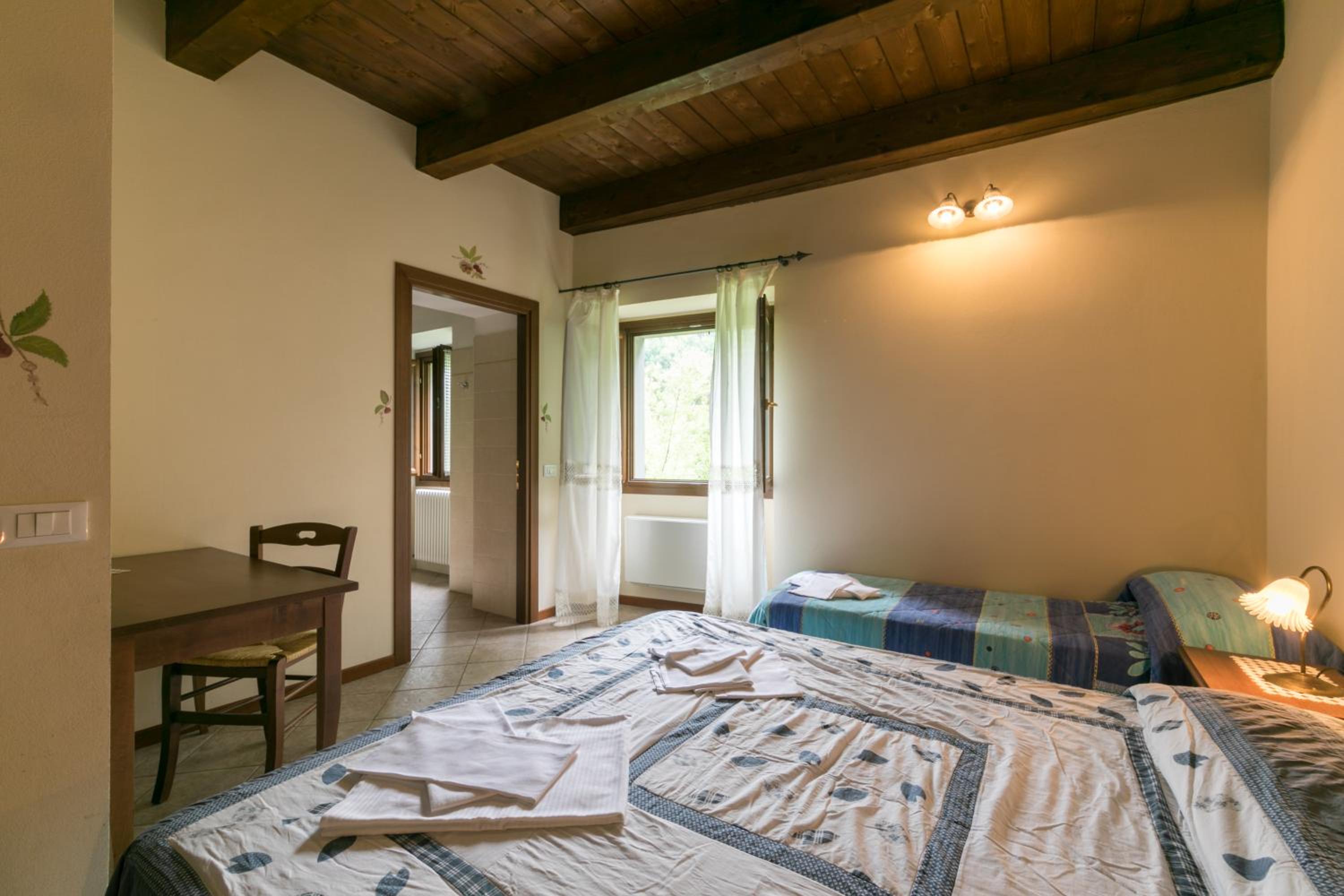 Triple Room with Mountain View - Photo 12